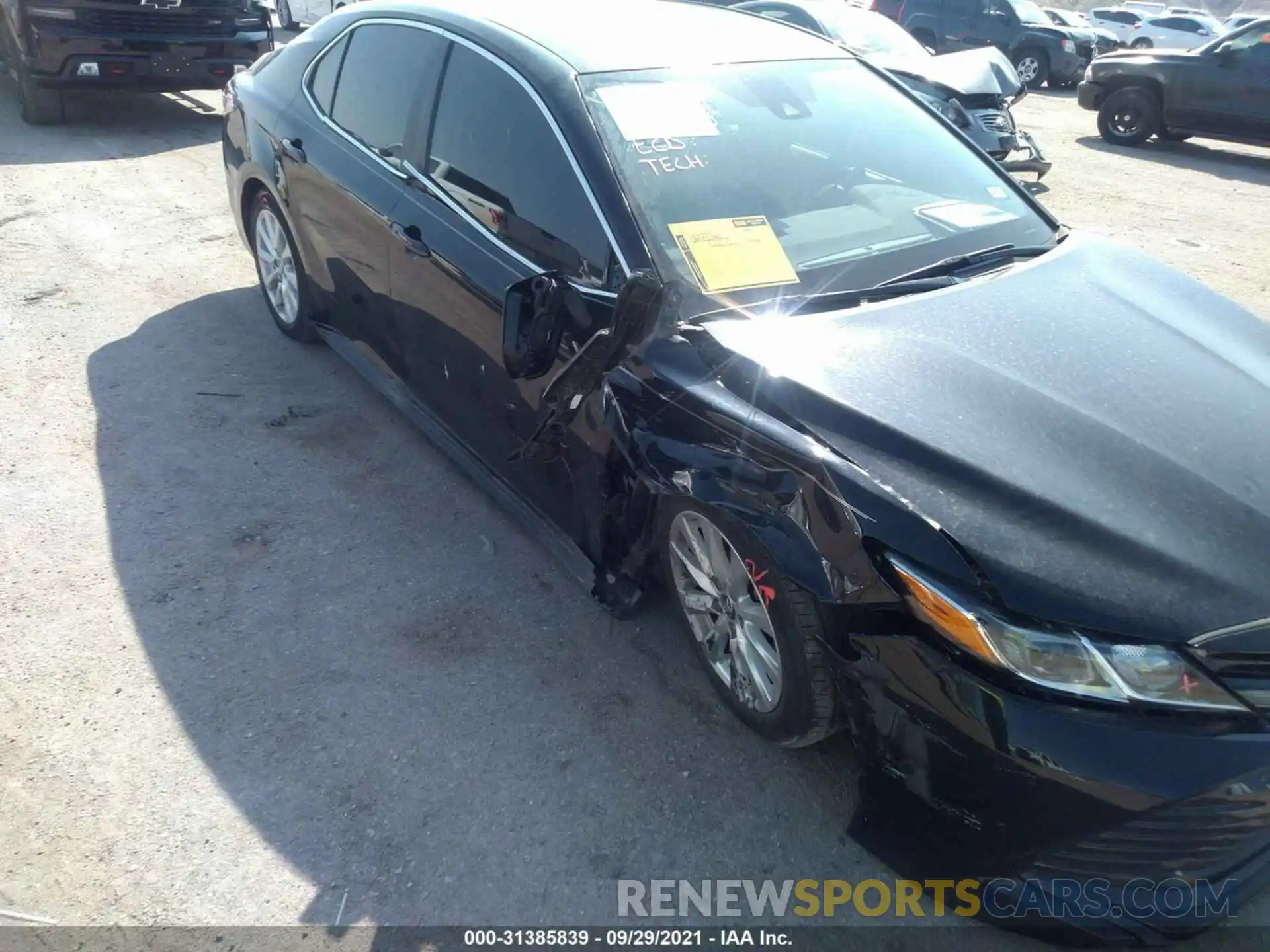 6 Photograph of a damaged car 4T1B11HK1KU251652 TOYOTA CAMRY 2019