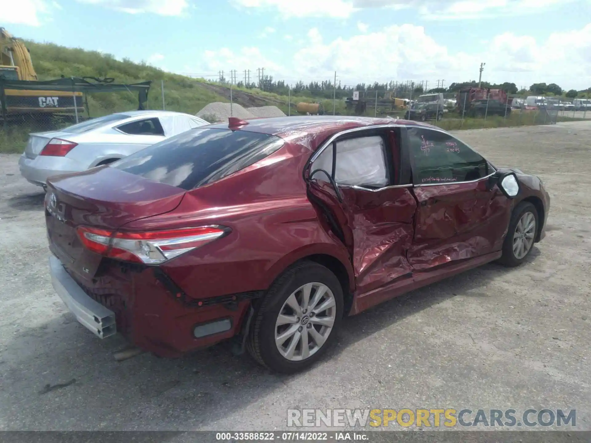 4 Photograph of a damaged car 4T1B11HK1KU252154 TOYOTA CAMRY 2019