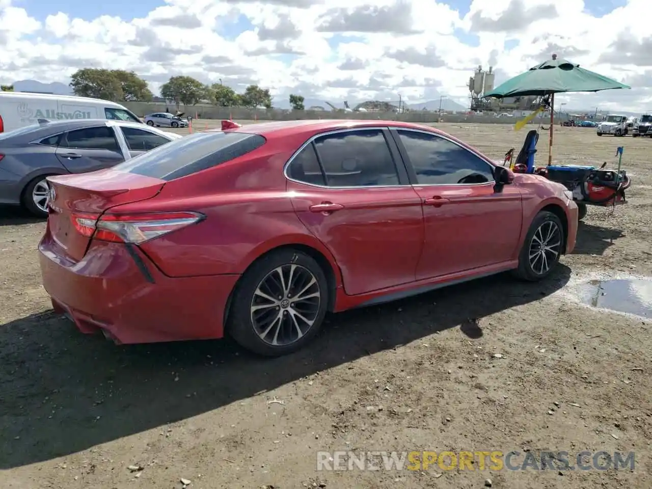 3 Photograph of a damaged car 4T1B11HK1KU252400 TOYOTA CAMRY 2019