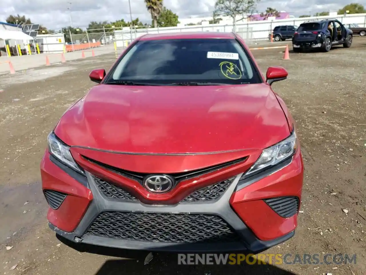 5 Photograph of a damaged car 4T1B11HK1KU252400 TOYOTA CAMRY 2019