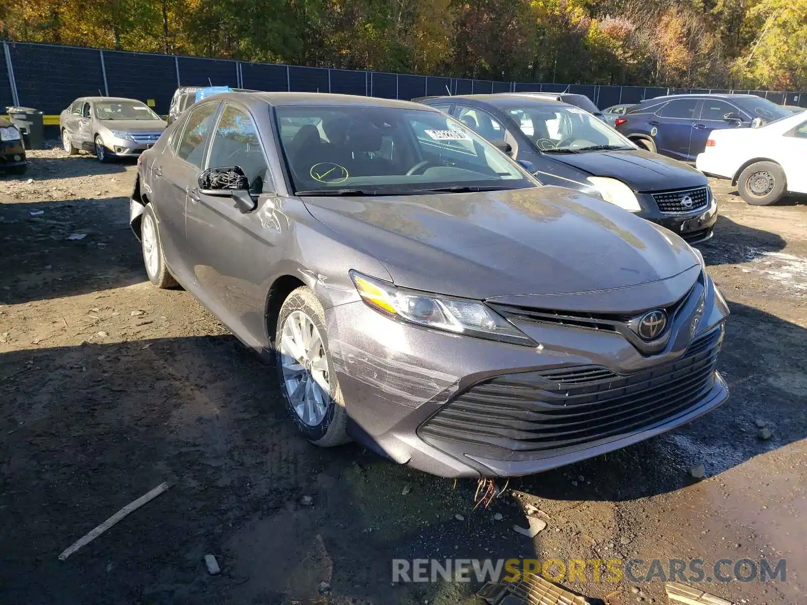 1 Photograph of a damaged car 4T1B11HK1KU253871 TOYOTA CAMRY 2019