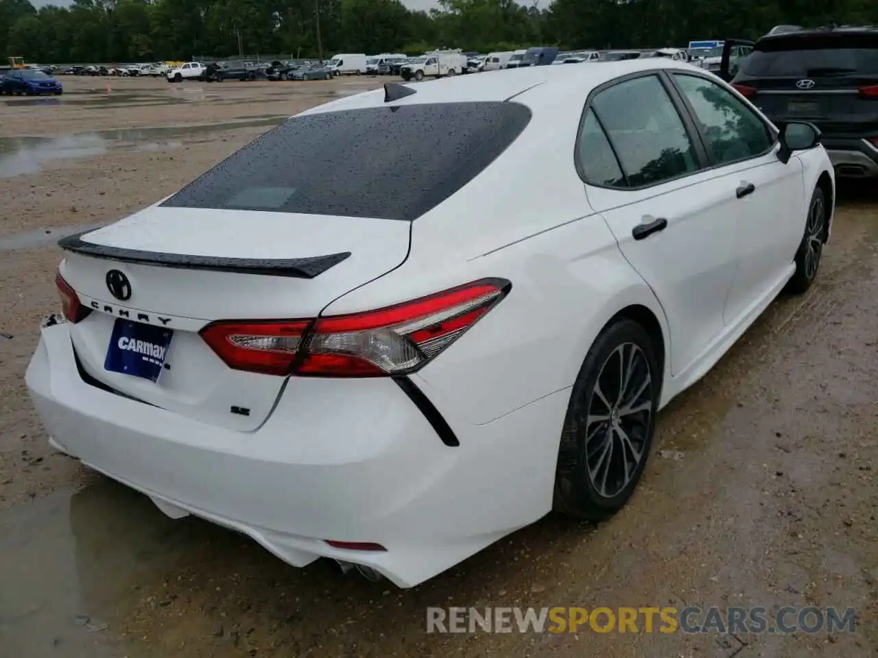 4 Фотография поврежденного автомобиля 4T1B11HK1KU254194 TOYOTA CAMRY 2019