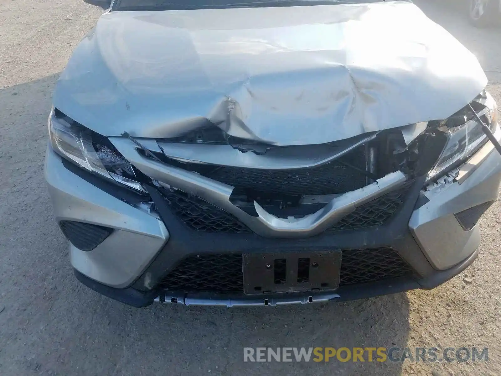 9 Photograph of a damaged car 4T1B11HK1KU254440 TOYOTA CAMRY 2019