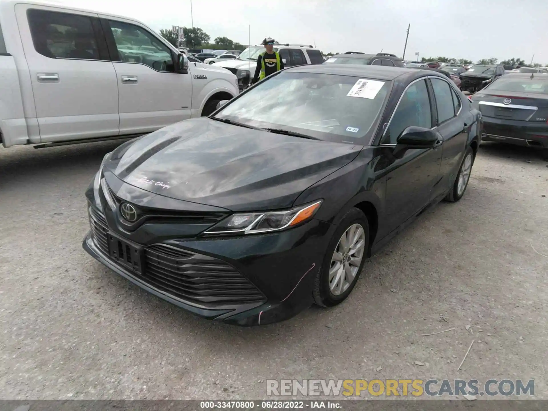 2 Photograph of a damaged car 4T1B11HK1KU254924 TOYOTA CAMRY 2019