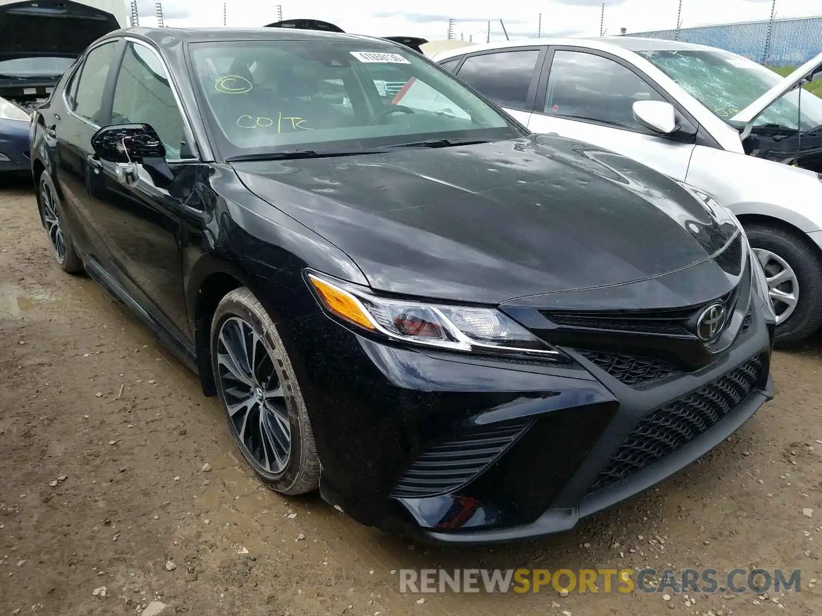 1 Photograph of a damaged car 4T1B11HK1KU255099 TOYOTA CAMRY 2019