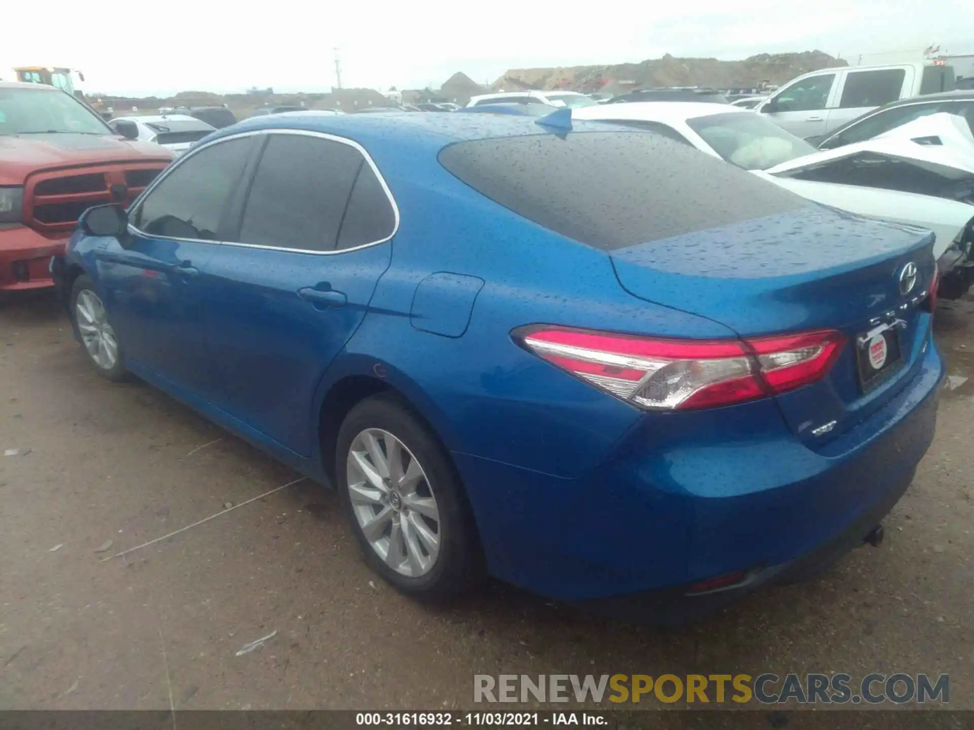 3 Photograph of a damaged car 4T1B11HK1KU256026 TOYOTA CAMRY 2019