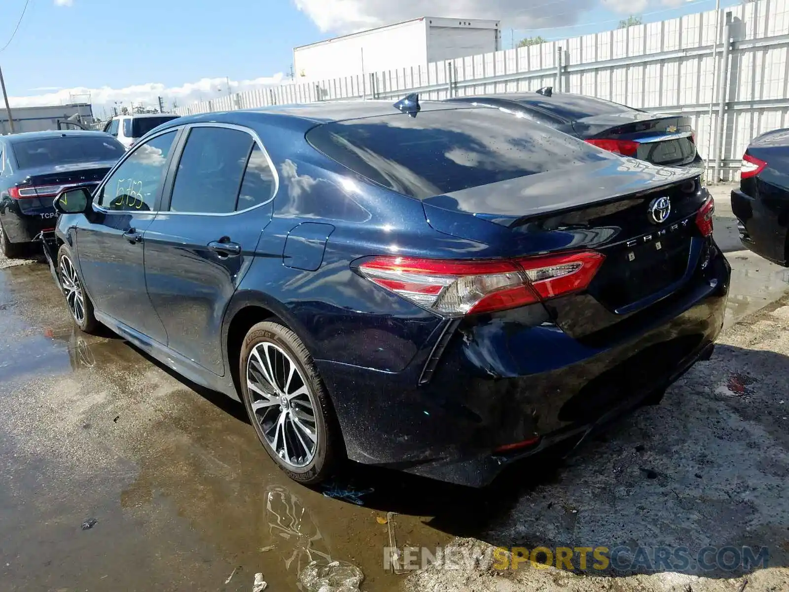 3 Photograph of a damaged car 4T1B11HK1KU256608 TOYOTA CAMRY 2019