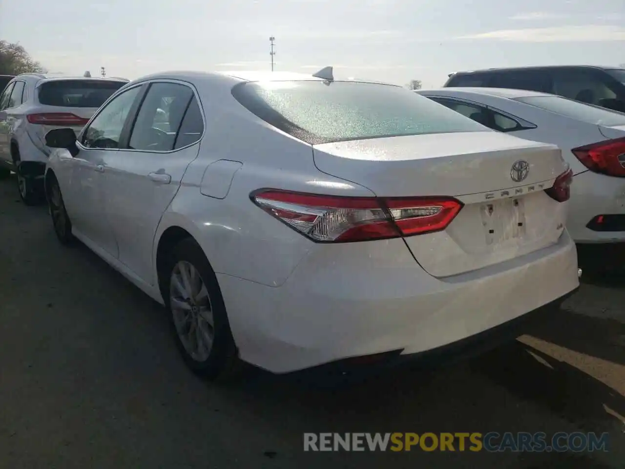 3 Photograph of a damaged car 4T1B11HK1KU256950 TOYOTA CAMRY 2019