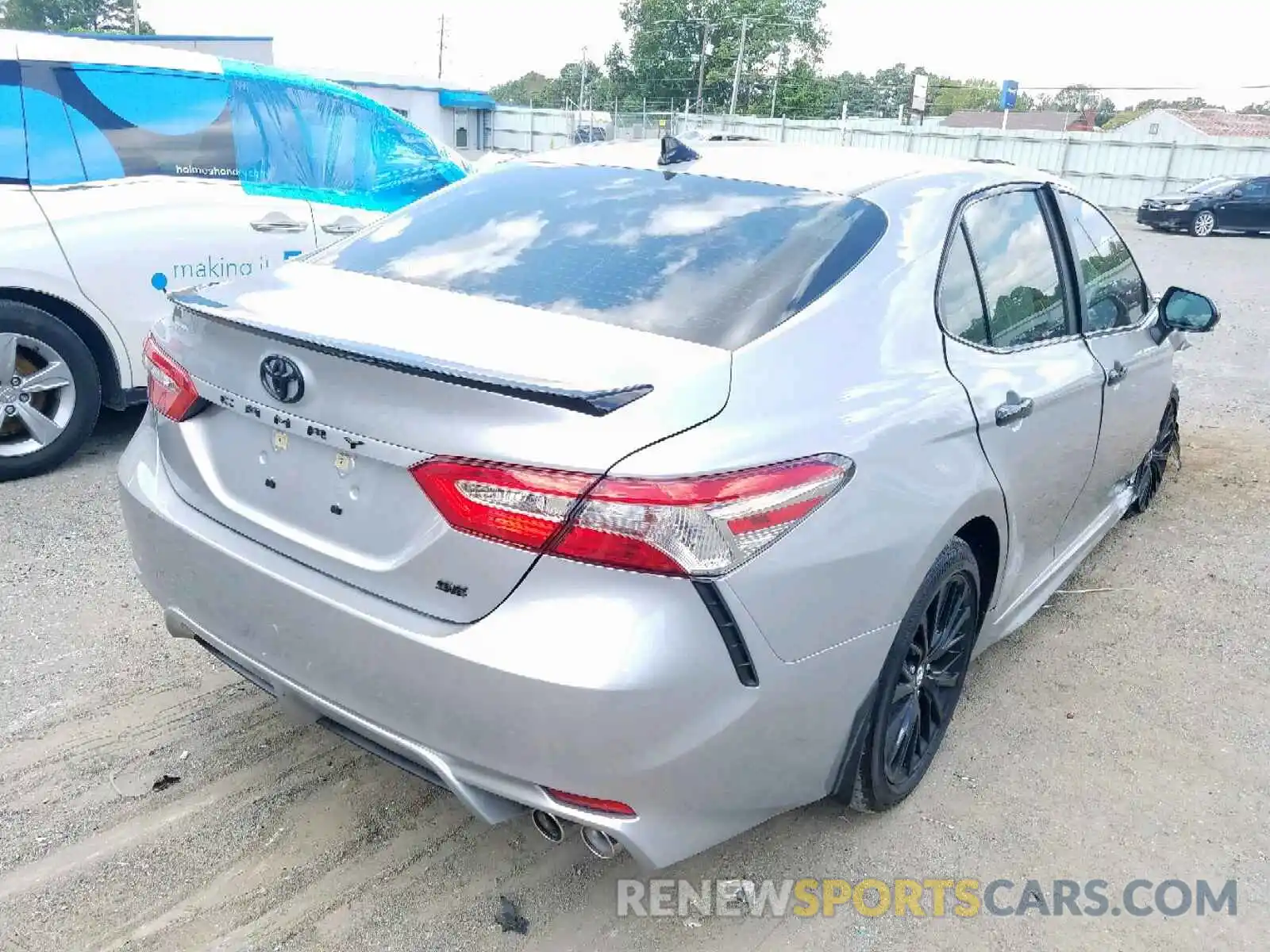 4 Фотография поврежденного автомобиля 4T1B11HK1KU257144 TOYOTA CAMRY 2019