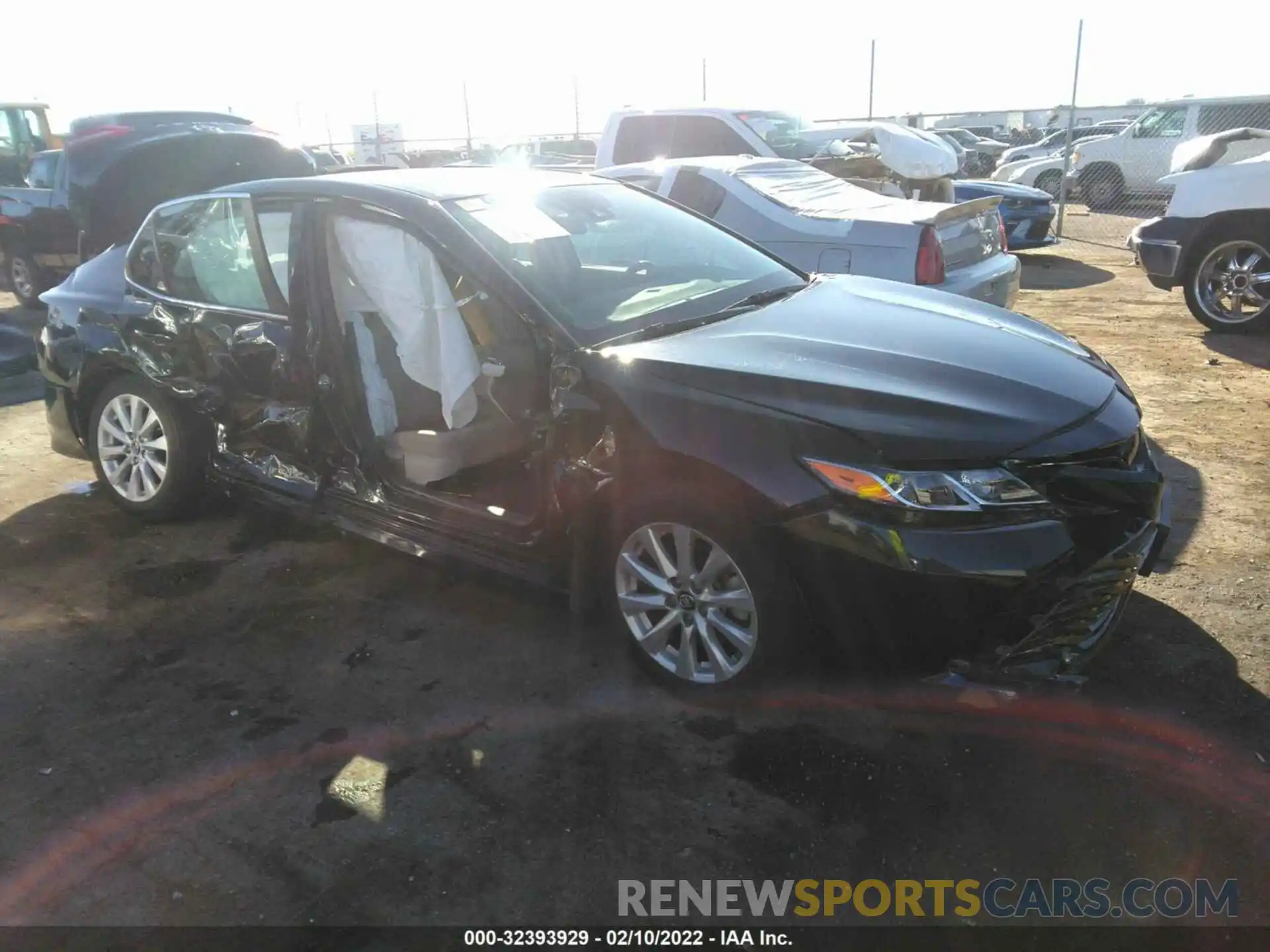 1 Photograph of a damaged car 4T1B11HK1KU258021 TOYOTA CAMRY 2019