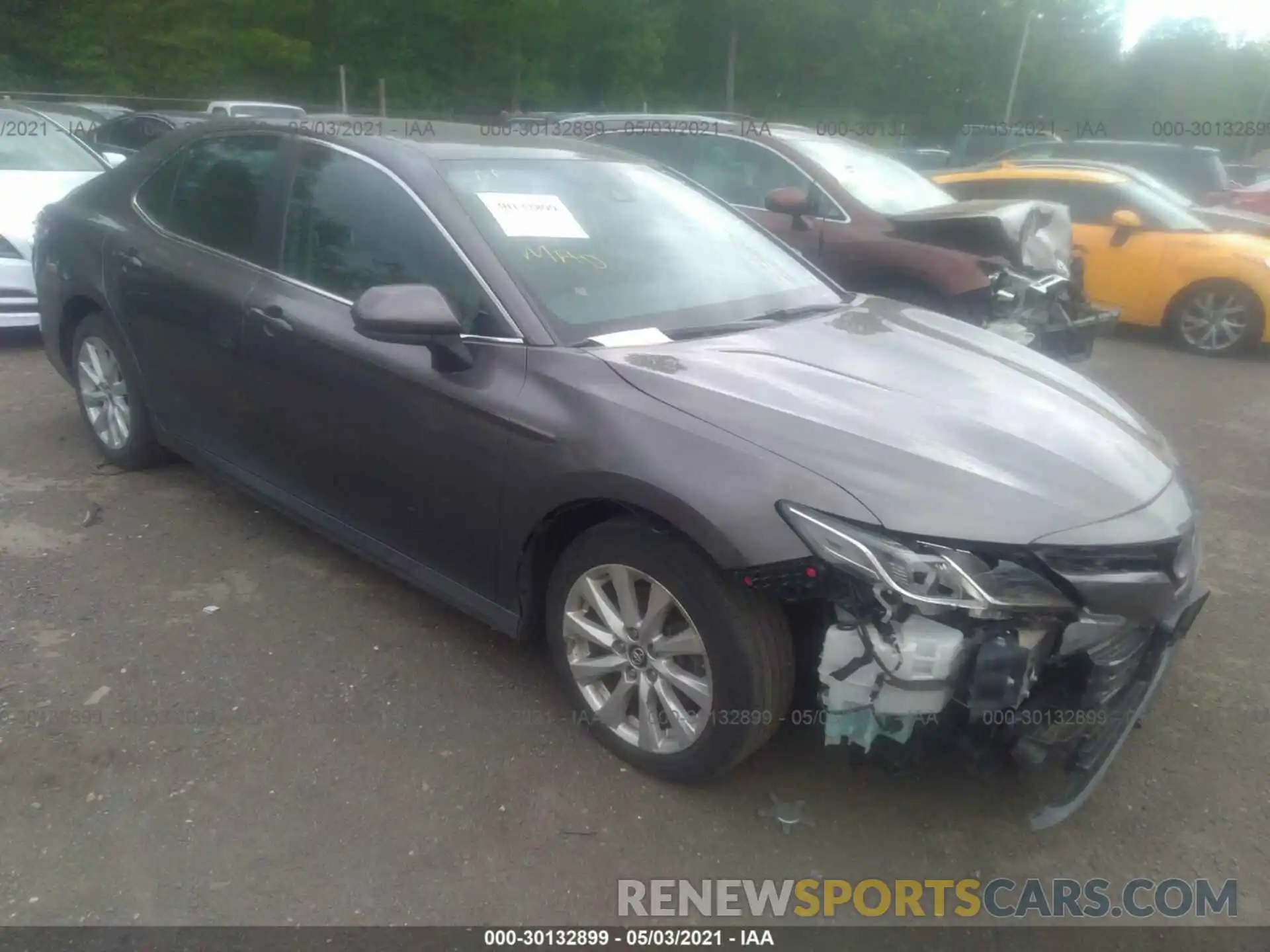 1 Photograph of a damaged car 4T1B11HK1KU259038 TOYOTA CAMRY 2019