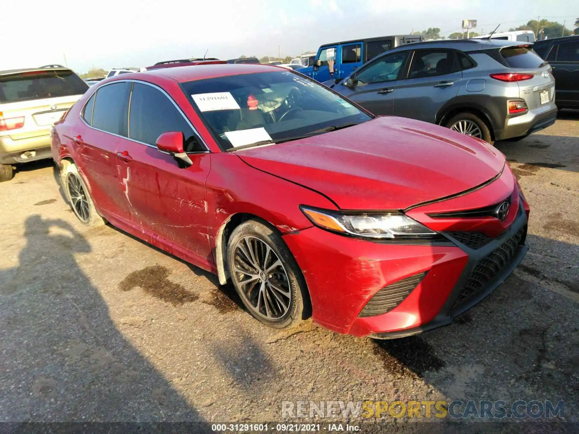 1 Photograph of a damaged car 4T1B11HK1KU259606 TOYOTA CAMRY 2019