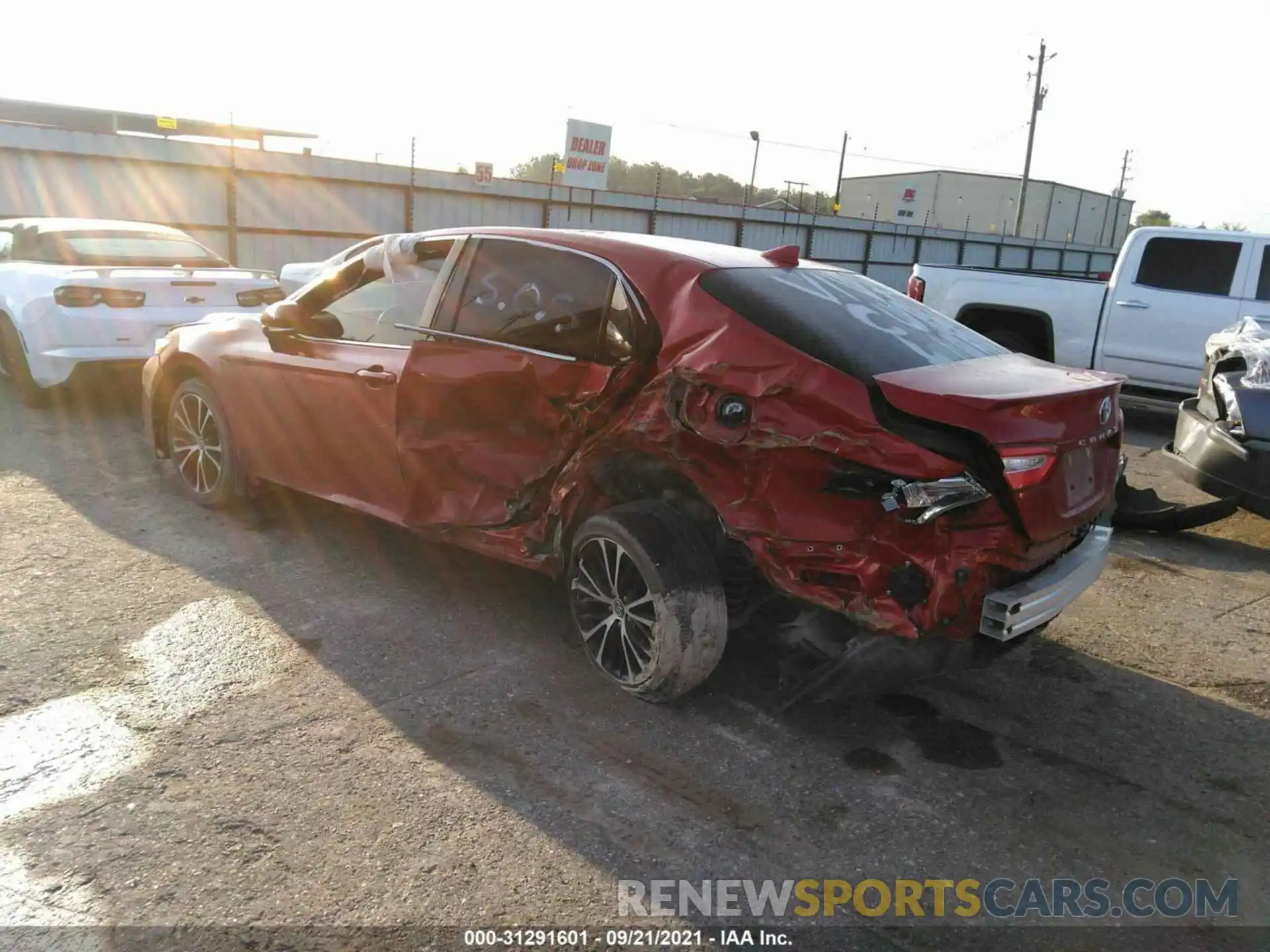 3 Photograph of a damaged car 4T1B11HK1KU259606 TOYOTA CAMRY 2019