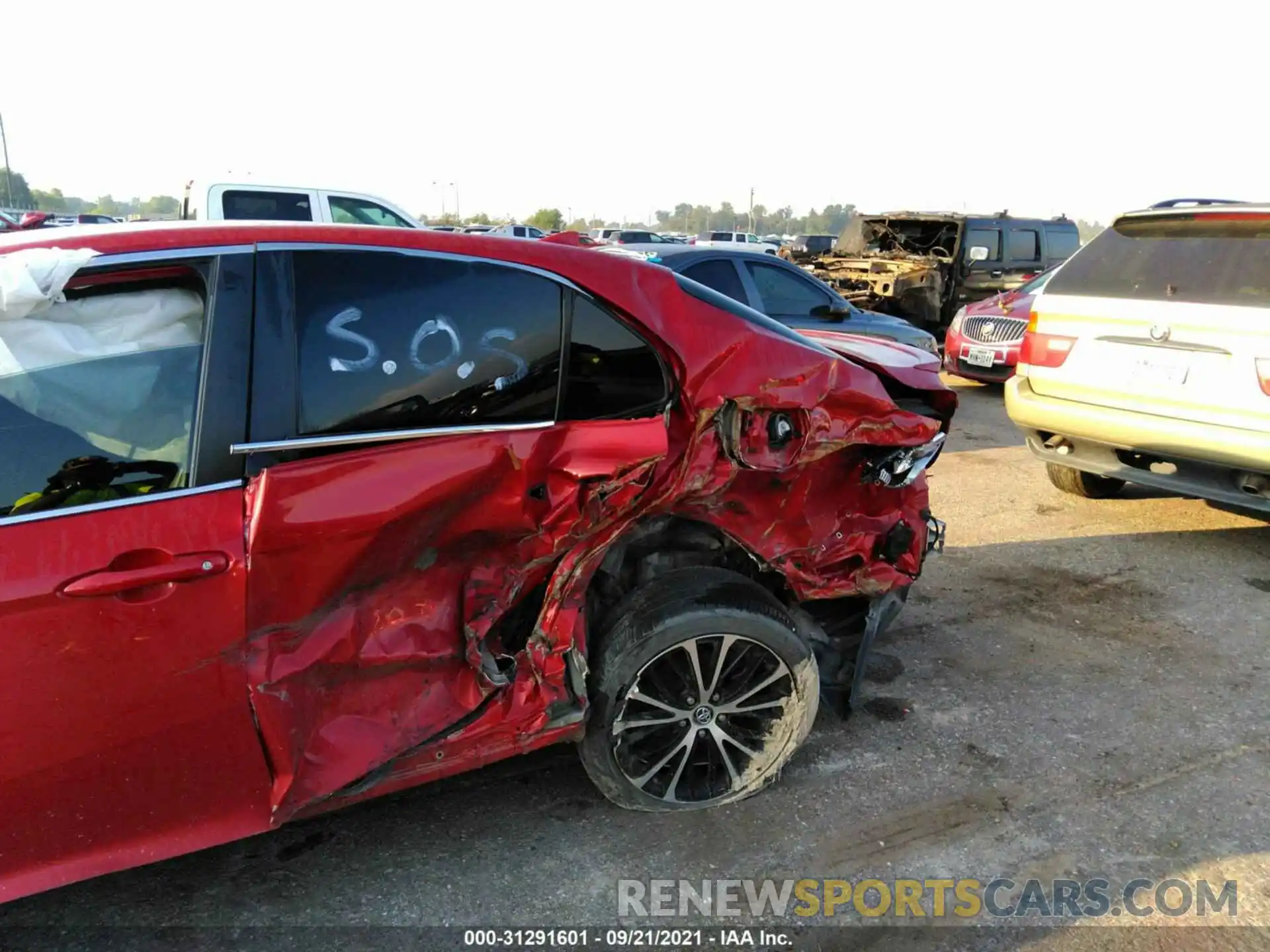 6 Photograph of a damaged car 4T1B11HK1KU259606 TOYOTA CAMRY 2019