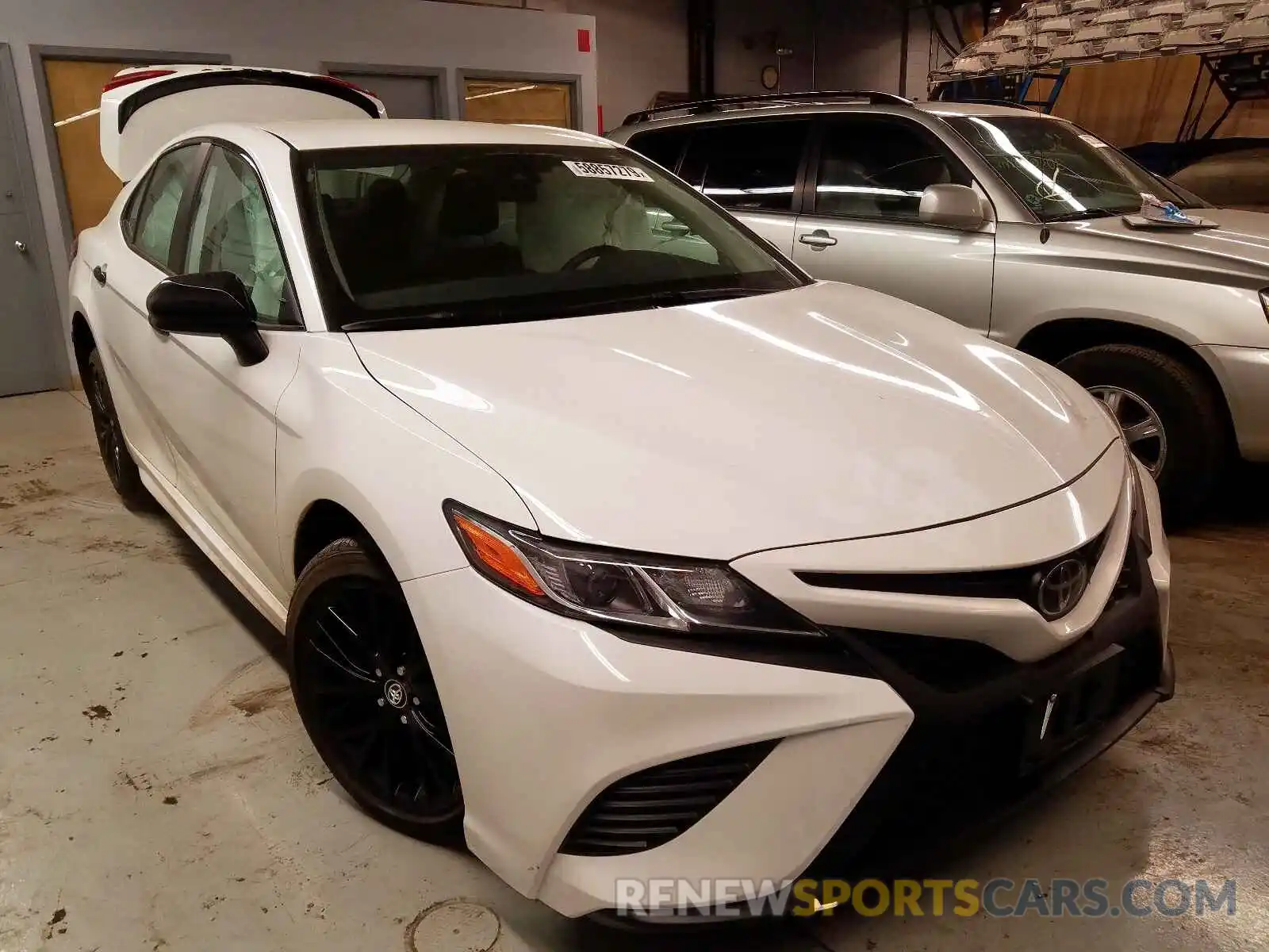 1 Photograph of a damaged car 4T1B11HK1KU259685 TOYOTA CAMRY 2019