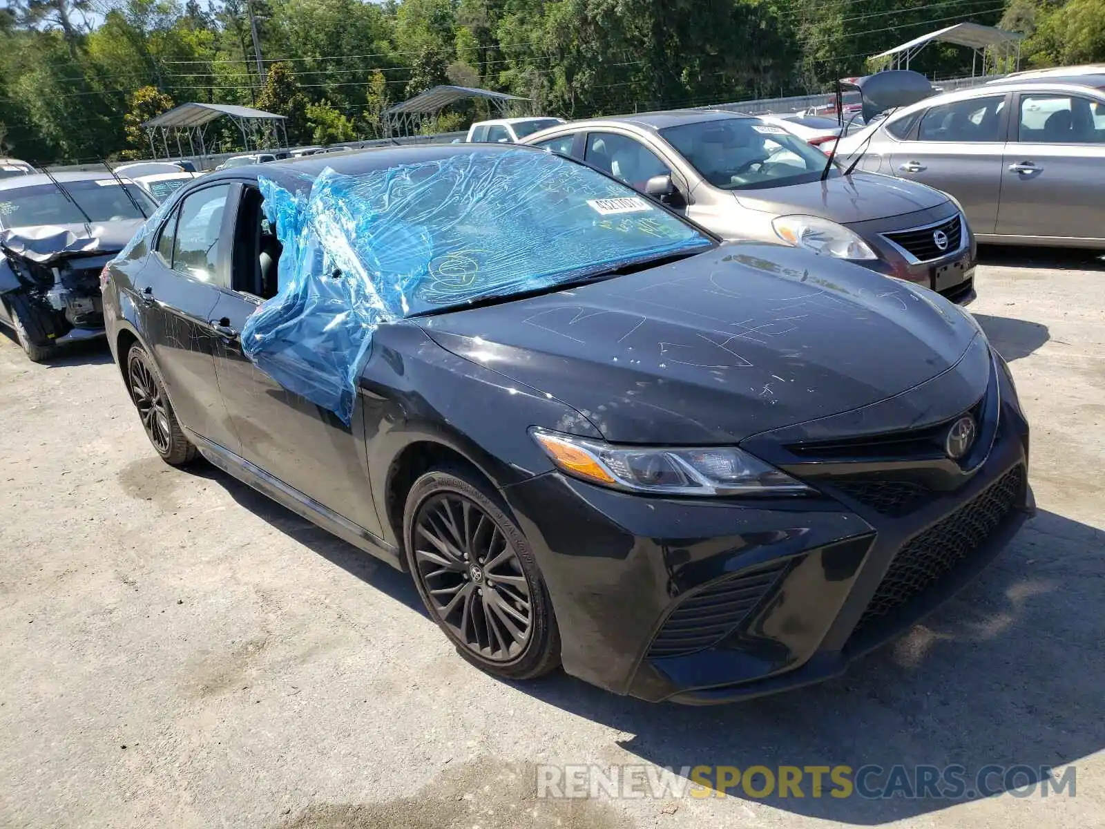 1 Photograph of a damaged car 4T1B11HK1KU260125 TOYOTA CAMRY 2019