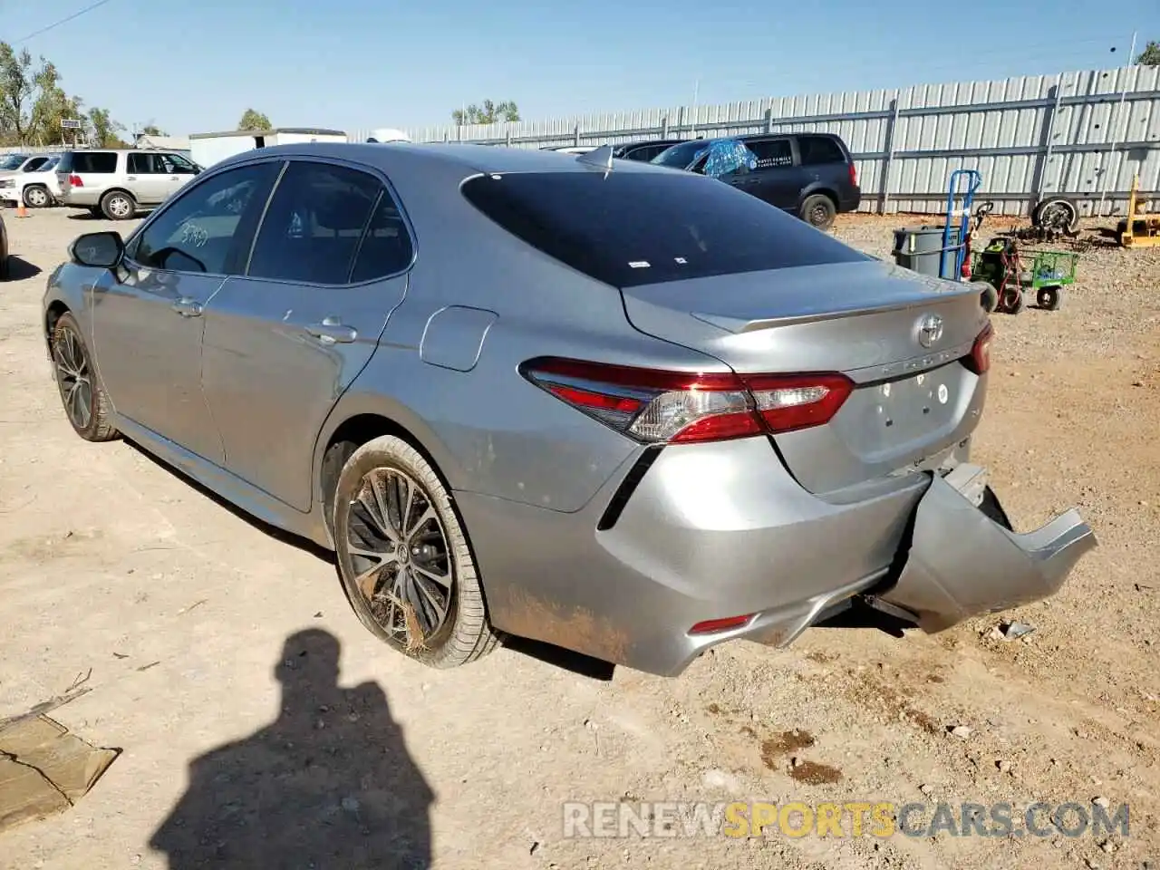 3 Photograph of a damaged car 4T1B11HK1KU261808 TOYOTA CAMRY 2019