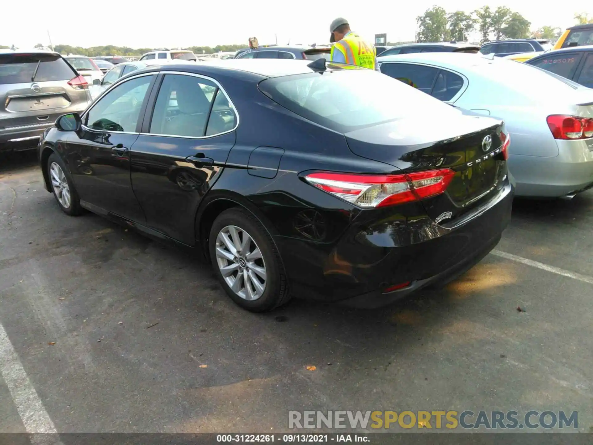 3 Photograph of a damaged car 4T1B11HK1KU262232 TOYOTA CAMRY 2019