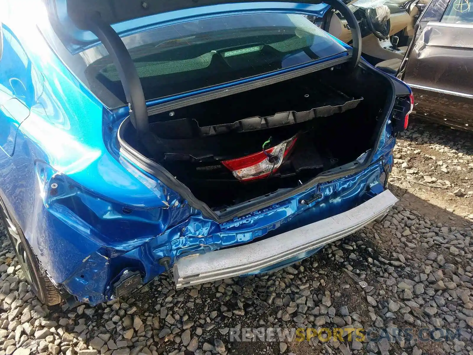 9 Photograph of a damaged car 4T1B11HK1KU262716 TOYOTA CAMRY 2019