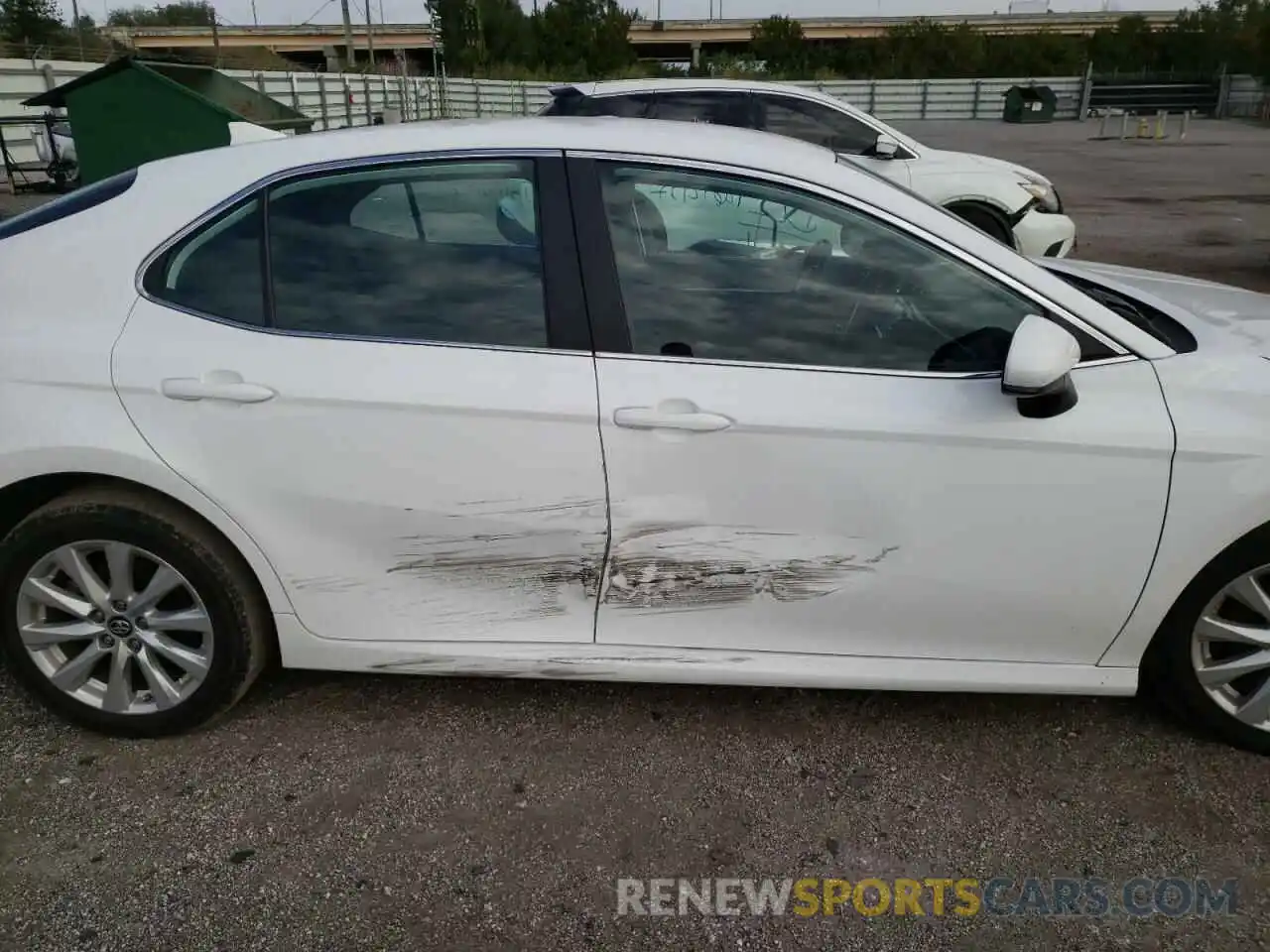 9 Photograph of a damaged car 4T1B11HK1KU263798 TOYOTA CAMRY 2019