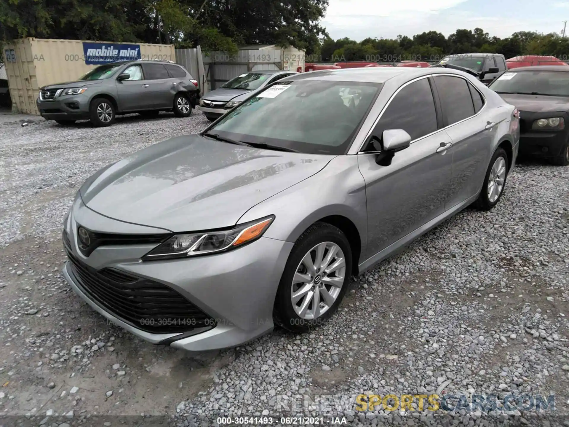 2 Photograph of a damaged car 4T1B11HK1KU264675 TOYOTA CAMRY 2019