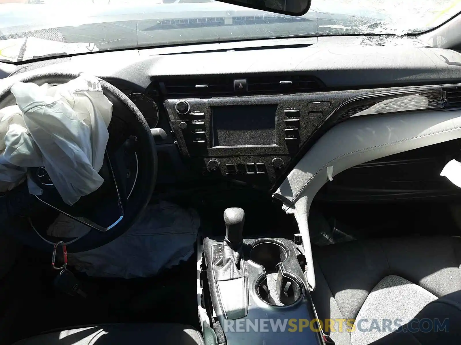 9 Photograph of a damaged car 4T1B11HK1KU265857 TOYOTA CAMRY 2019