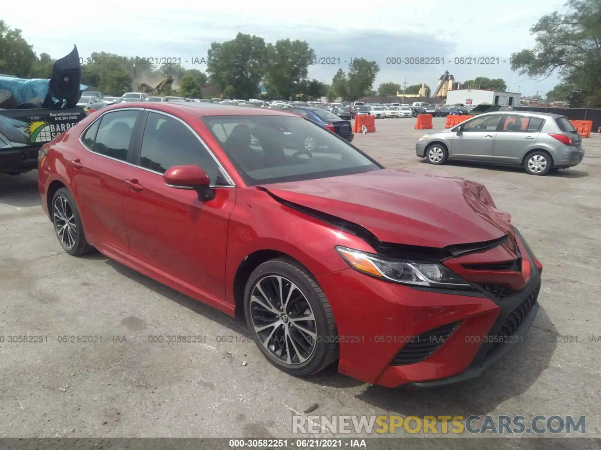 1 Photograph of a damaged car 4T1B11HK1KU267348 TOYOTA CAMRY 2019