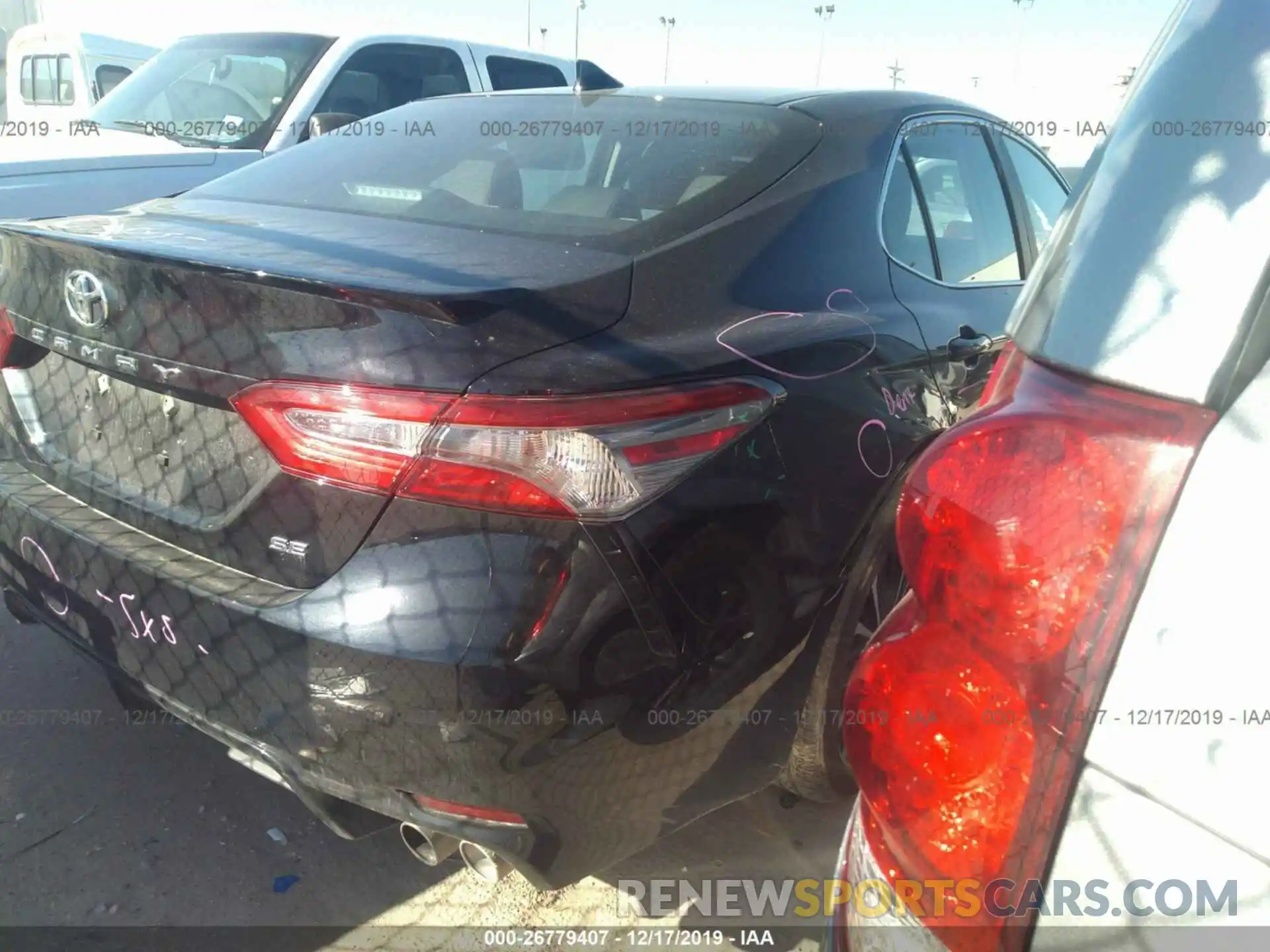 4 Photograph of a damaged car 4T1B11HK1KU267415 TOYOTA CAMRY 2019