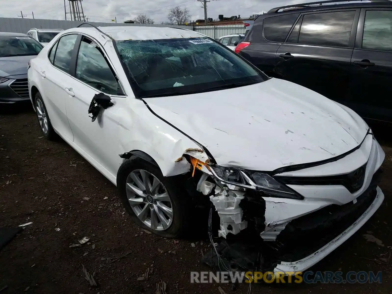 1 Photograph of a damaged car 4T1B11HK1KU267916 TOYOTA CAMRY 2019