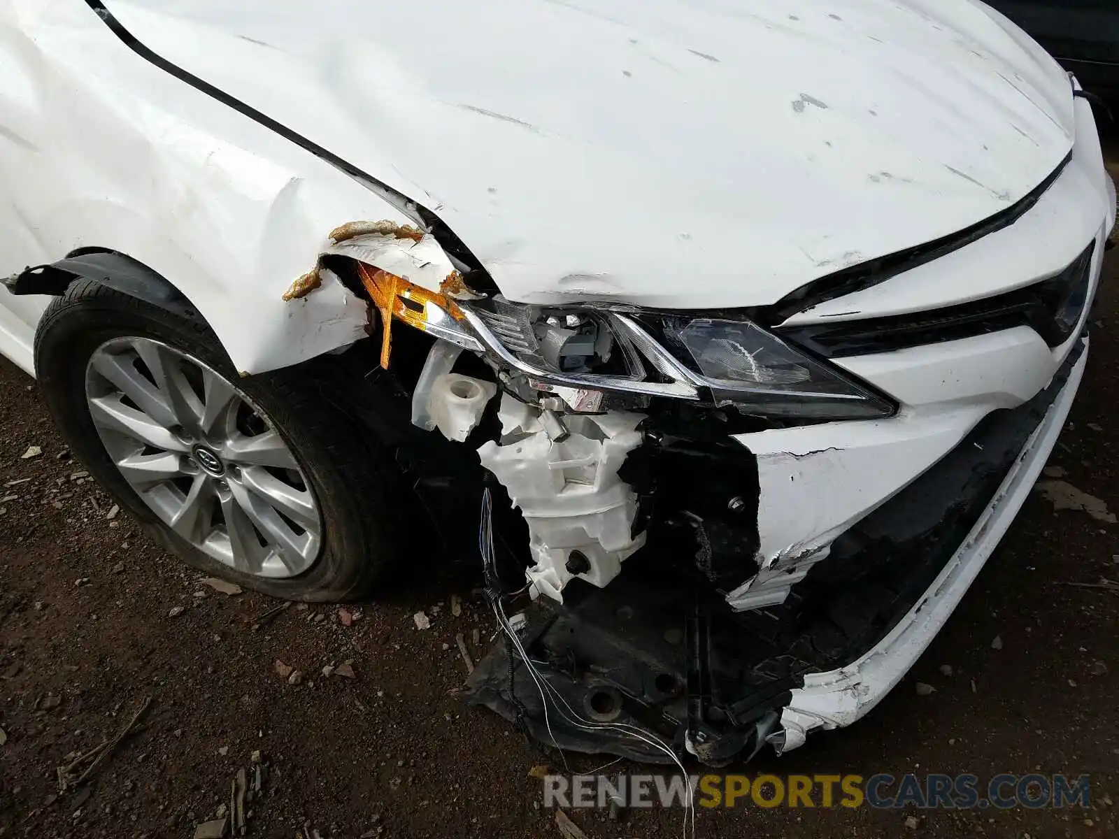 9 Photograph of a damaged car 4T1B11HK1KU267916 TOYOTA CAMRY 2019