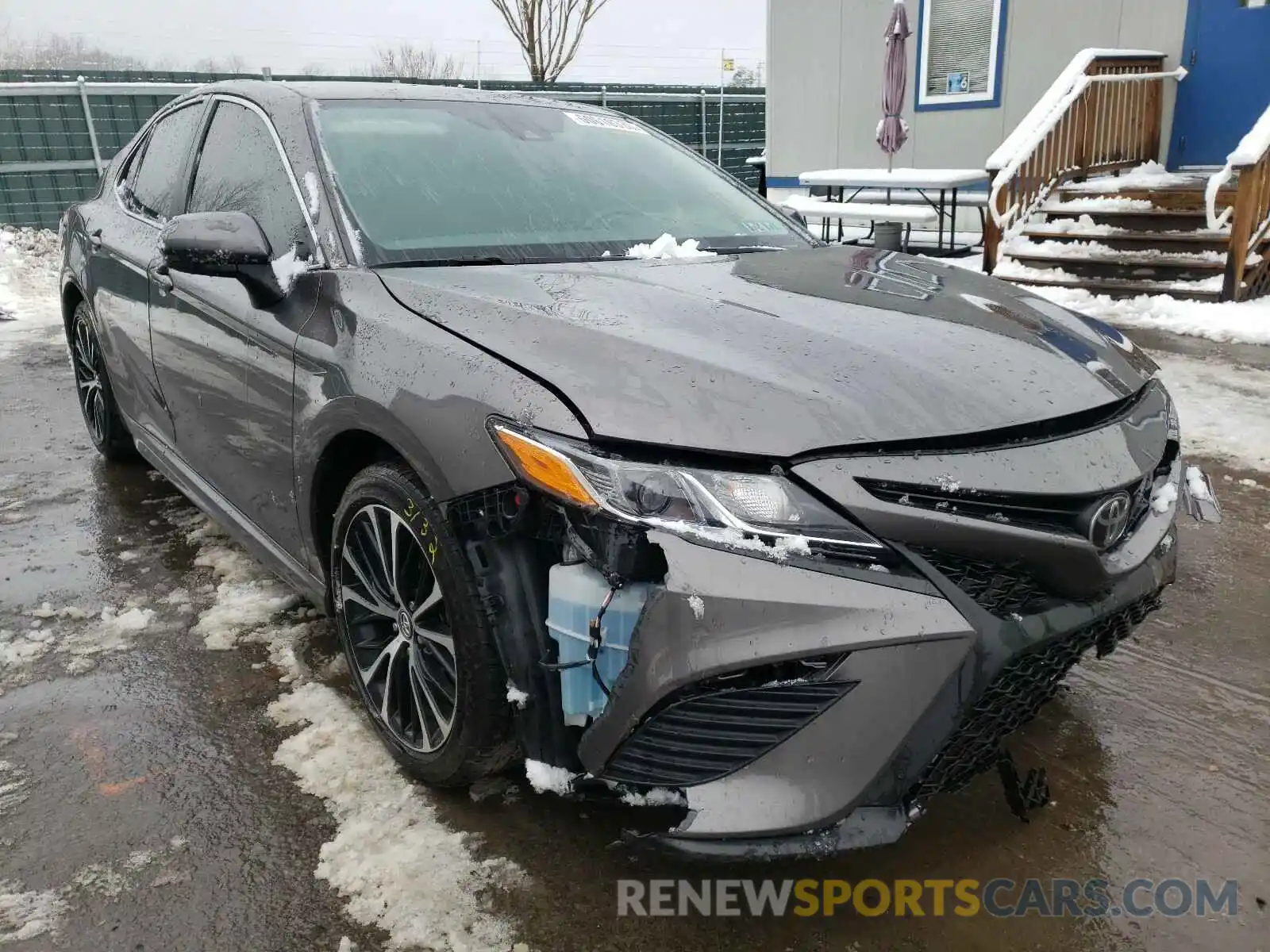 1 Photograph of a damaged car 4T1B11HK1KU268144 TOYOTA CAMRY 2019