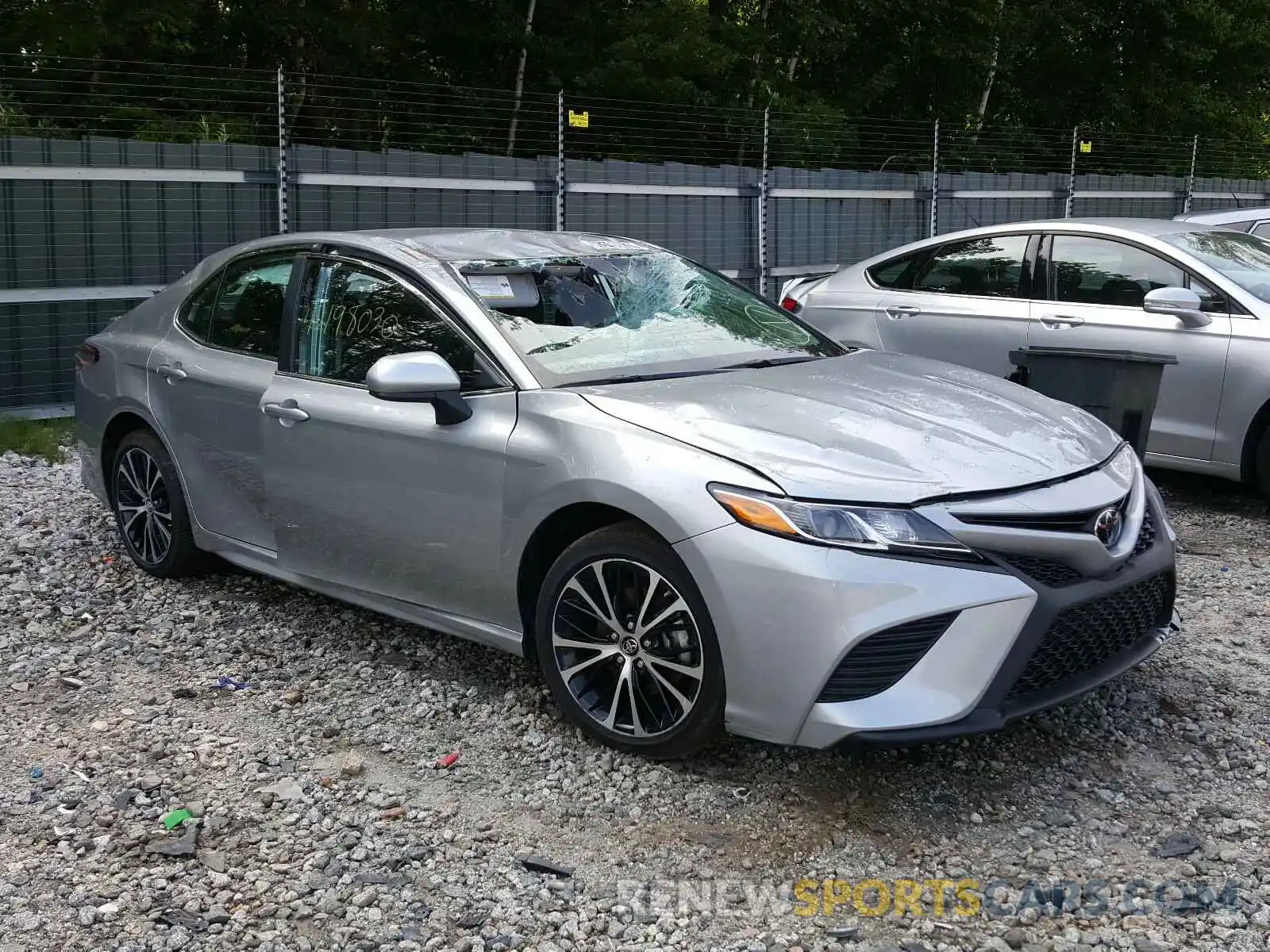 1 Photograph of a damaged car 4T1B11HK1KU268791 TOYOTA CAMRY 2019