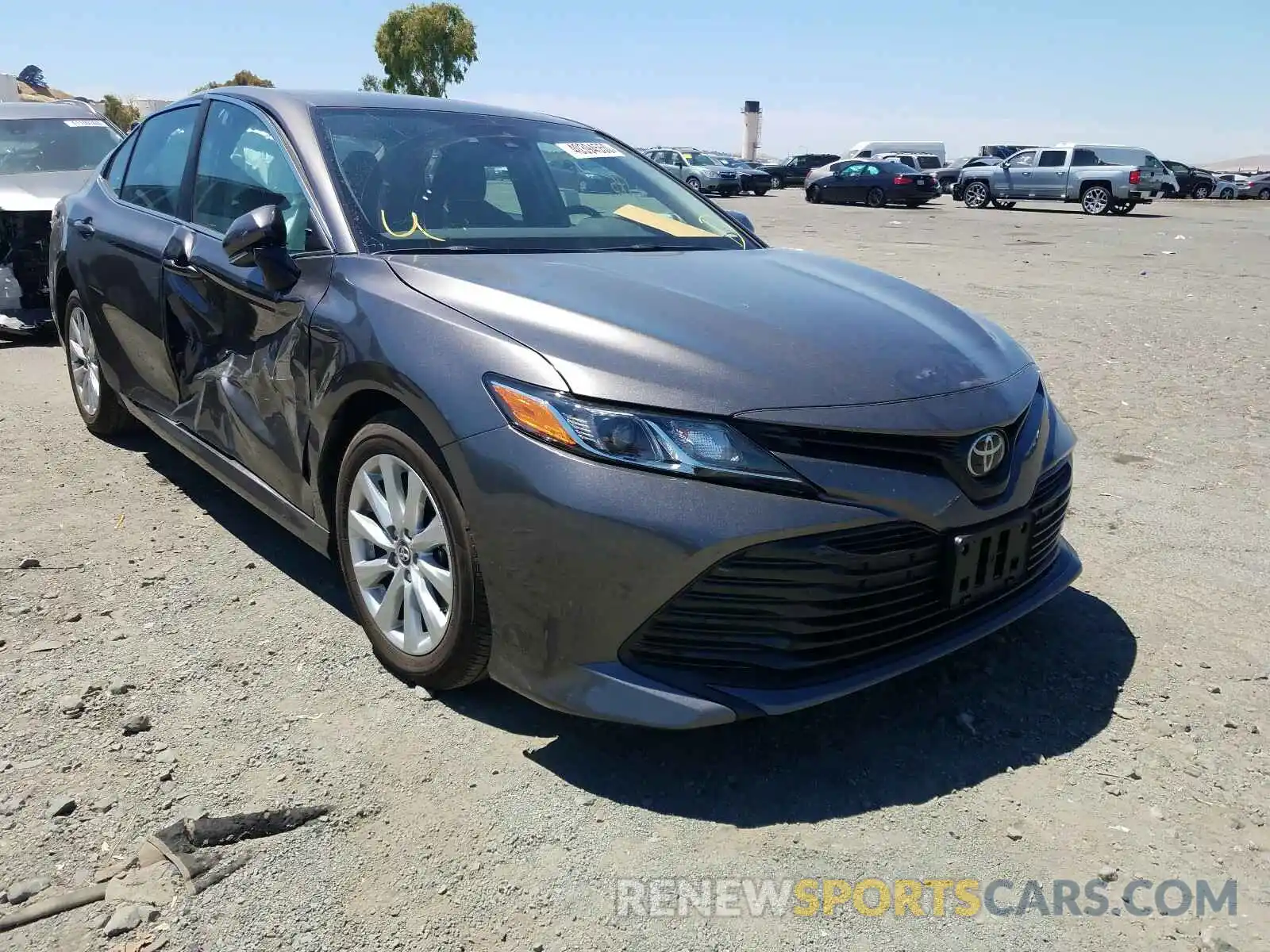 1 Photograph of a damaged car 4T1B11HK1KU268810 TOYOTA CAMRY 2019