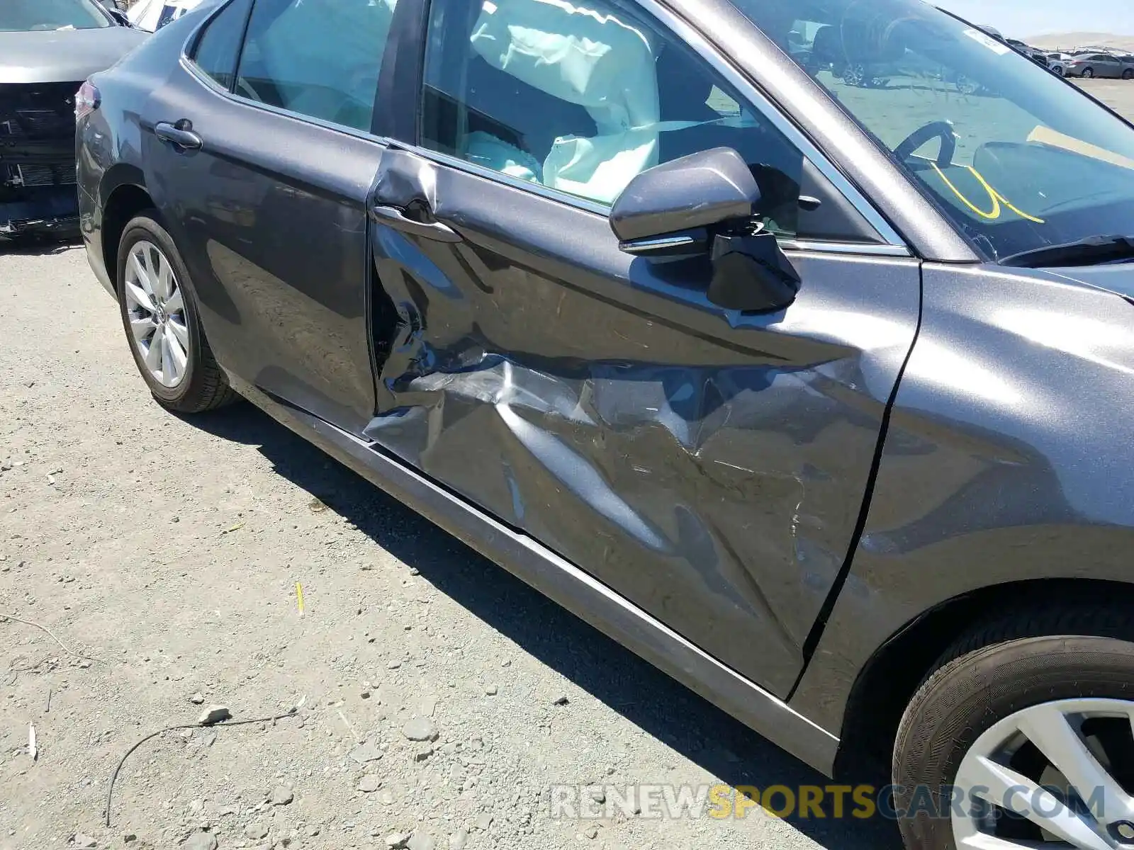 9 Photograph of a damaged car 4T1B11HK1KU268810 TOYOTA CAMRY 2019