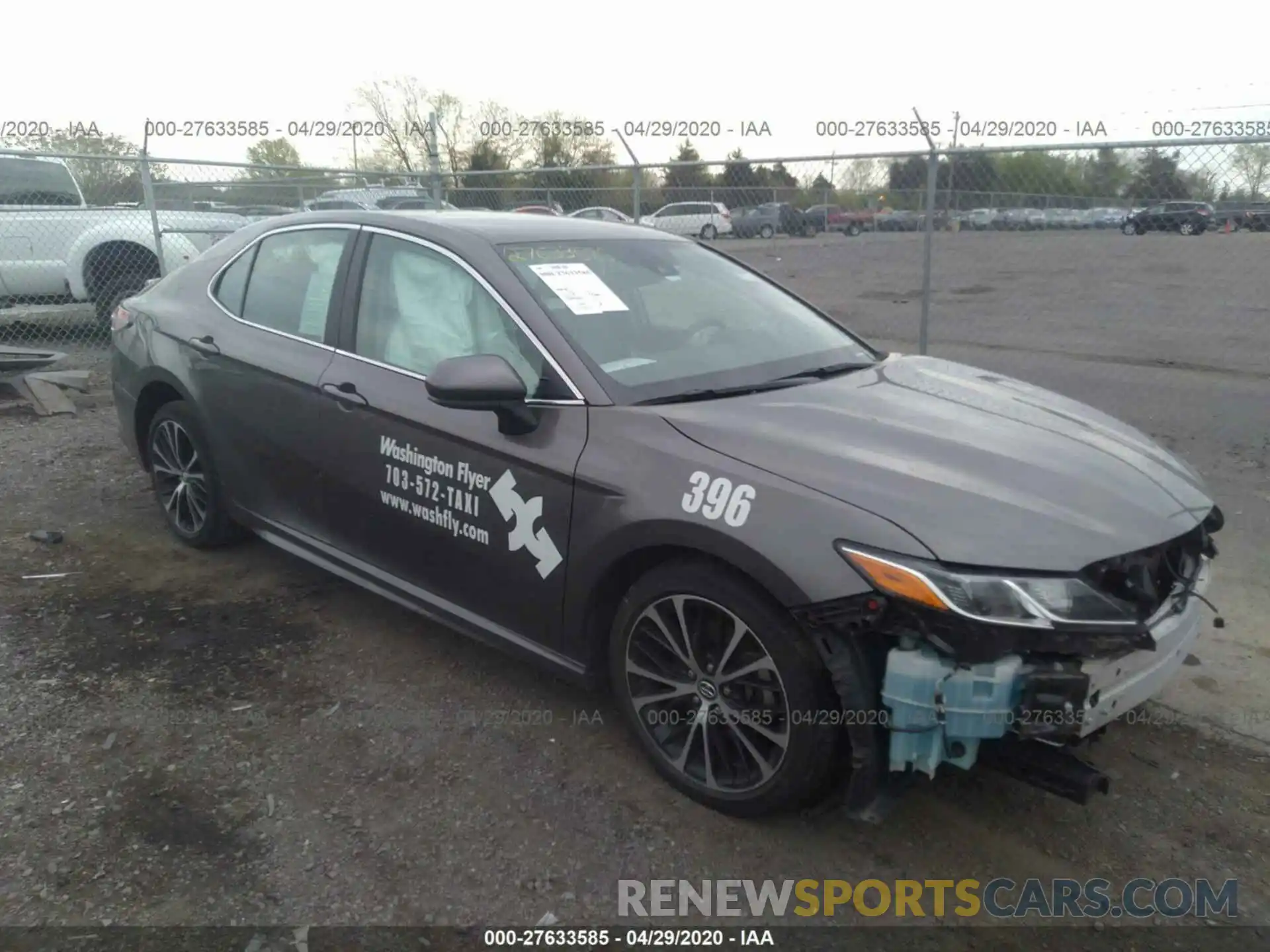 1 Photograph of a damaged car 4T1B11HK1KU268967 TOYOTA CAMRY 2019