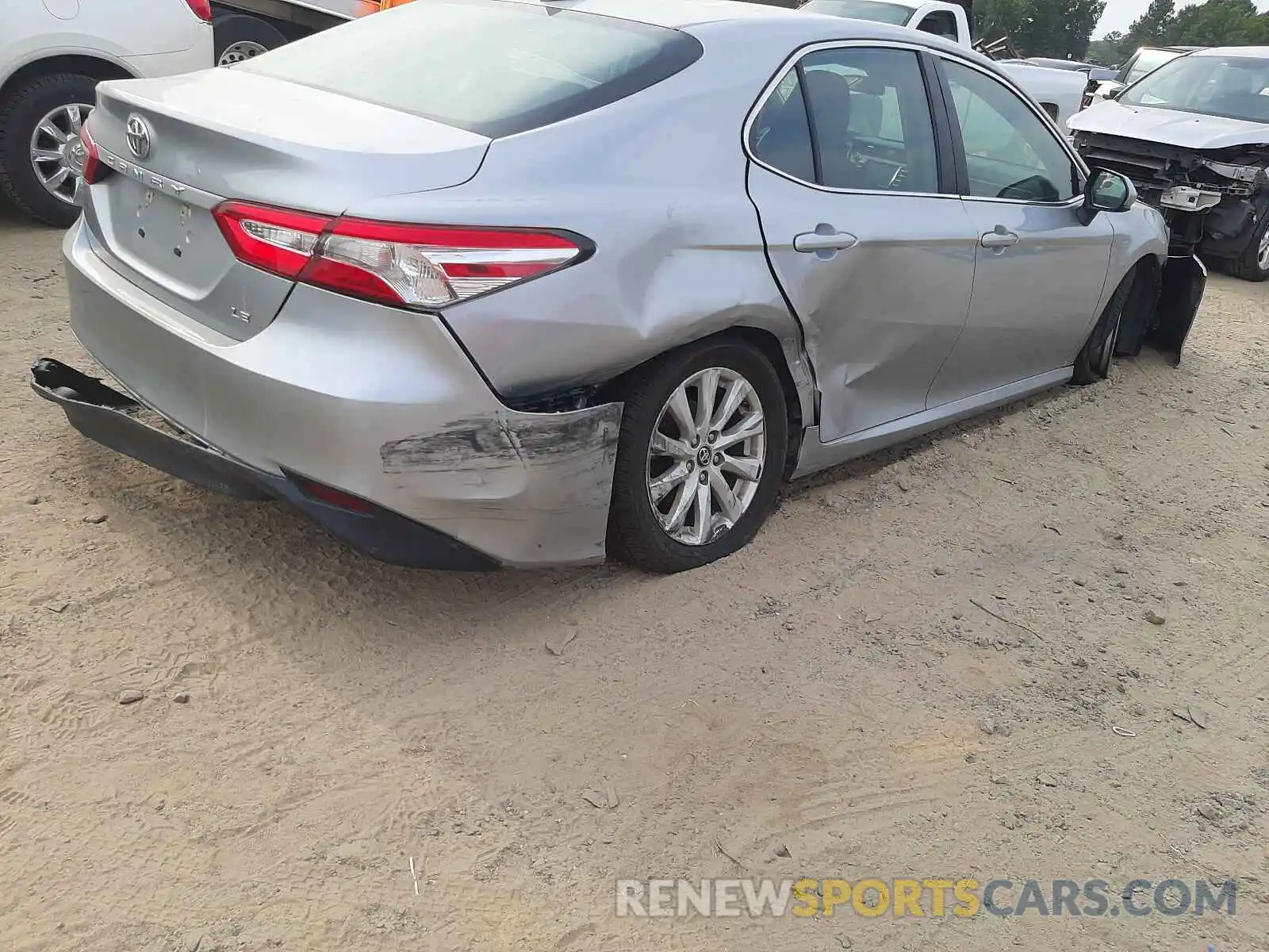 9 Photograph of a damaged car 4T1B11HK1KU269133 TOYOTA CAMRY 2019