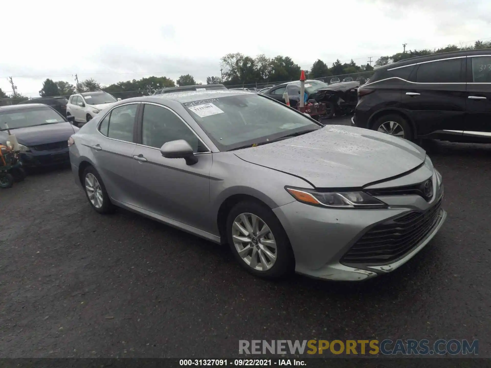 1 Photograph of a damaged car 4T1B11HK1KU269648 TOYOTA CAMRY 2019