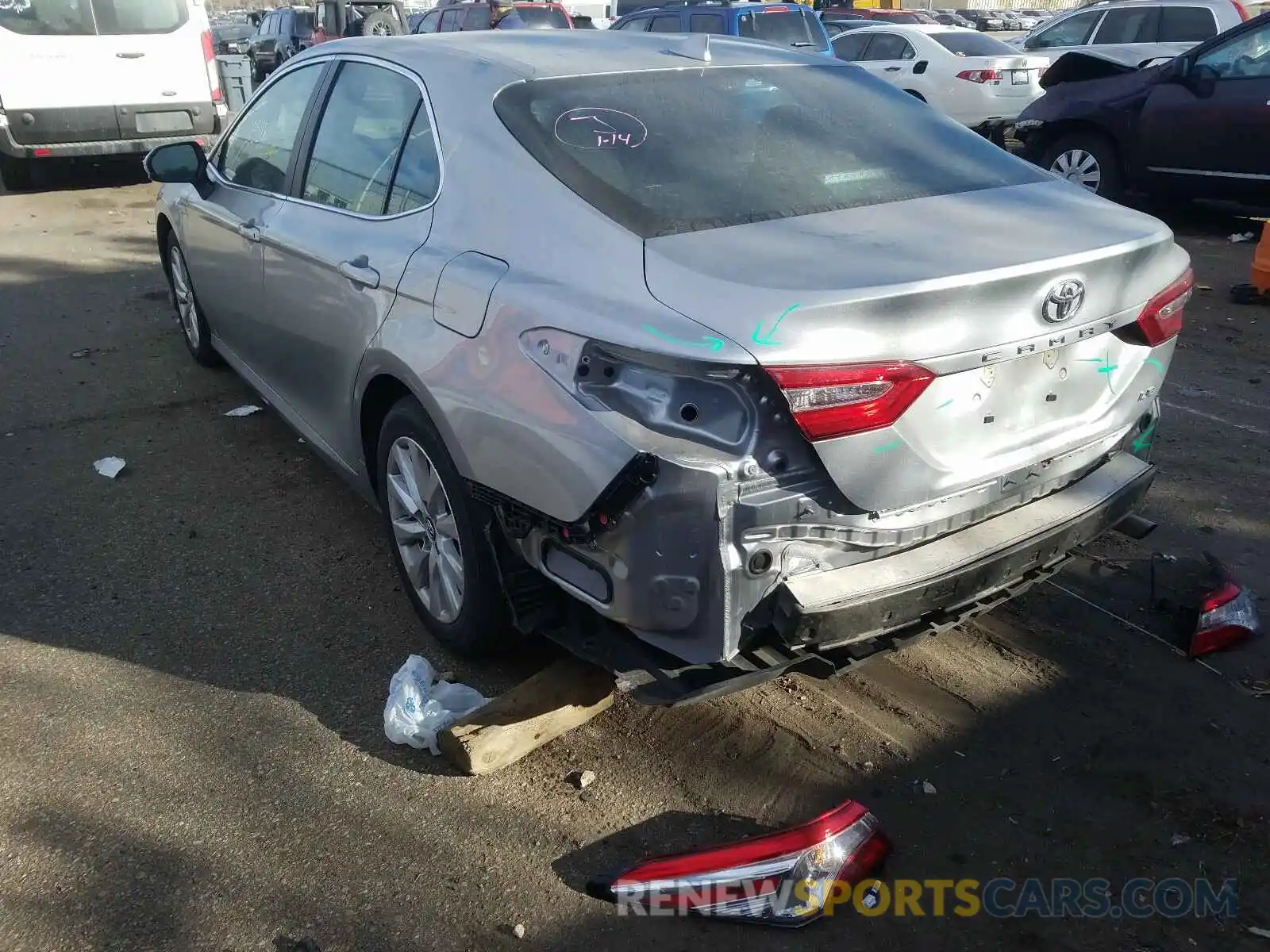 3 Photograph of a damaged car 4T1B11HK1KU269696 TOYOTA CAMRY 2019