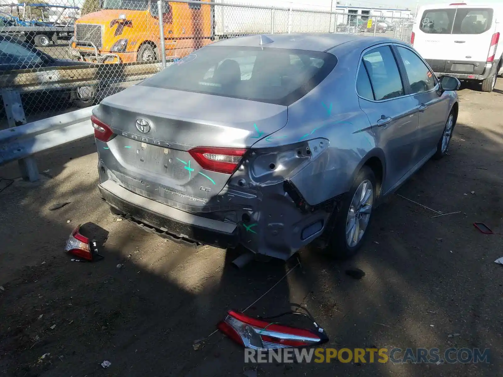 4 Photograph of a damaged car 4T1B11HK1KU269696 TOYOTA CAMRY 2019