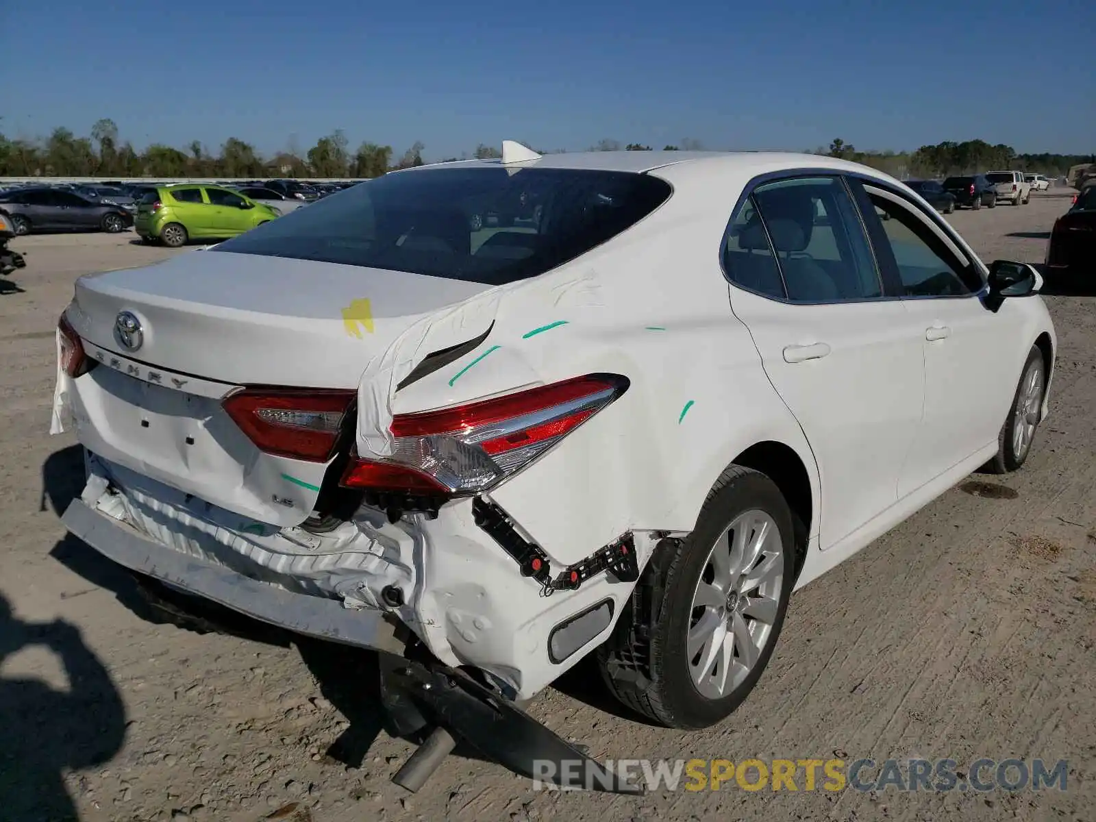 4 Photograph of a damaged car 4T1B11HK1KU270721 TOYOTA CAMRY 2019