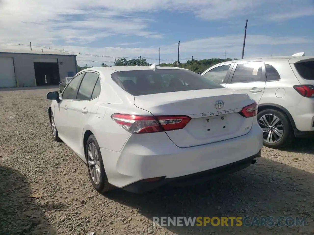 3 Photograph of a damaged car 4T1B11HK1KU270931 TOYOTA CAMRY 2019