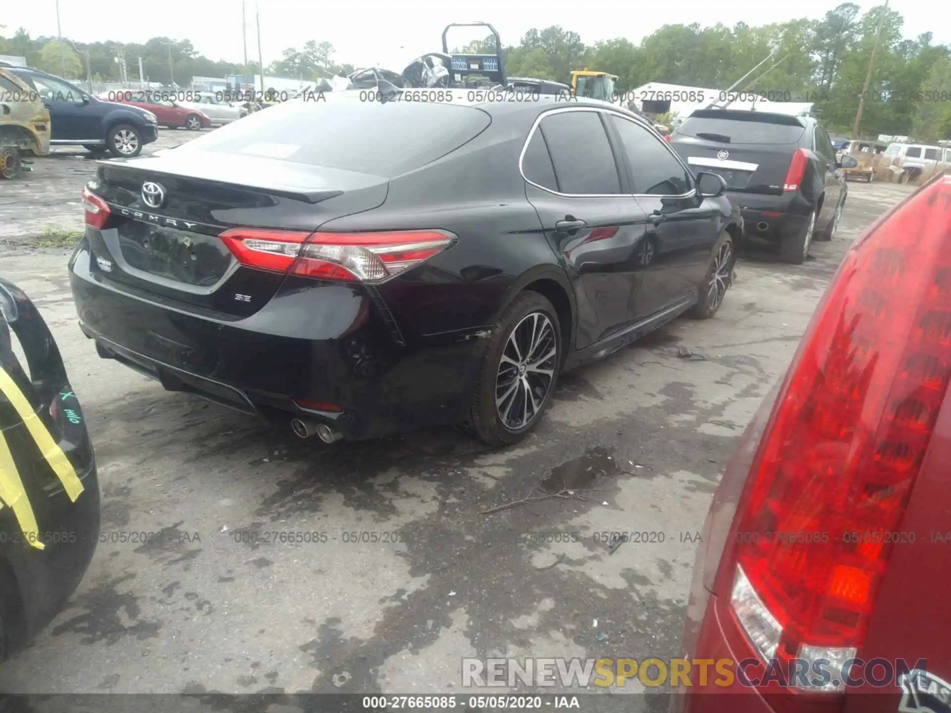 4 Photograph of a damaged car 4T1B11HK1KU271898 TOYOTA CAMRY 2019