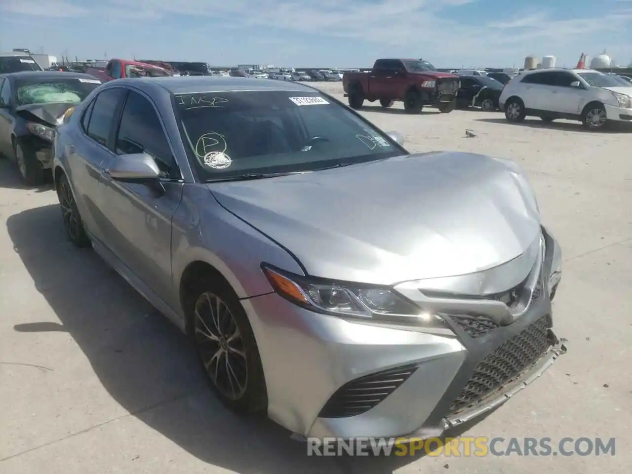 1 Photograph of a damaged car 4T1B11HK1KU272100 TOYOTA CAMRY 2019