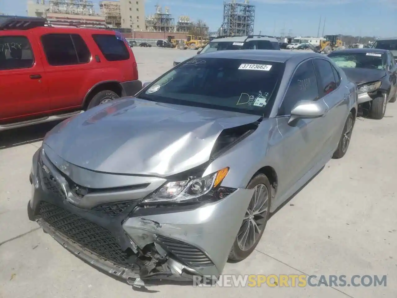 2 Photograph of a damaged car 4T1B11HK1KU272100 TOYOTA CAMRY 2019