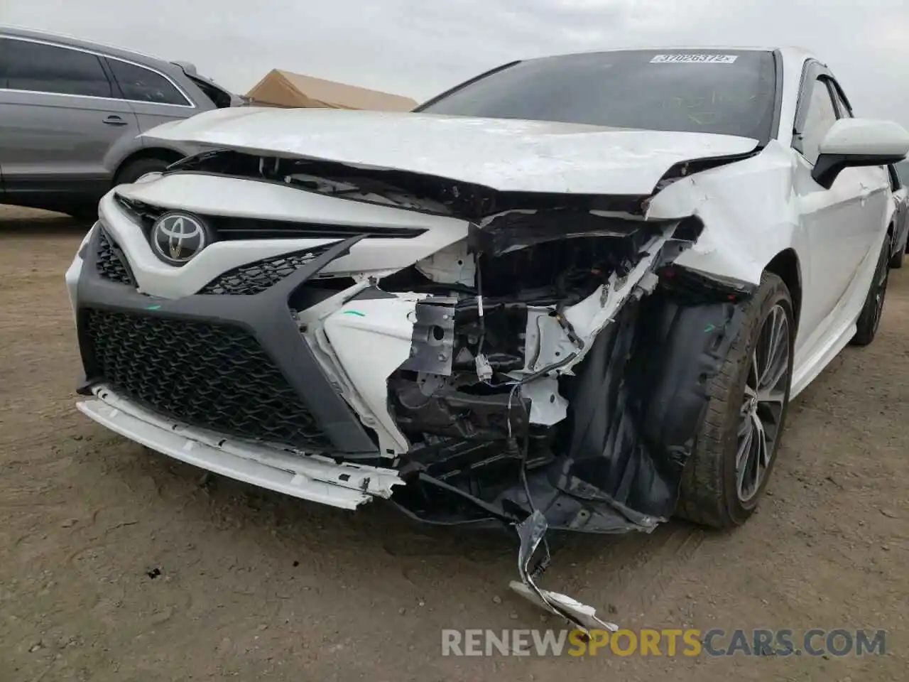 9 Photograph of a damaged car 4T1B11HK1KU272534 TOYOTA CAMRY 2019