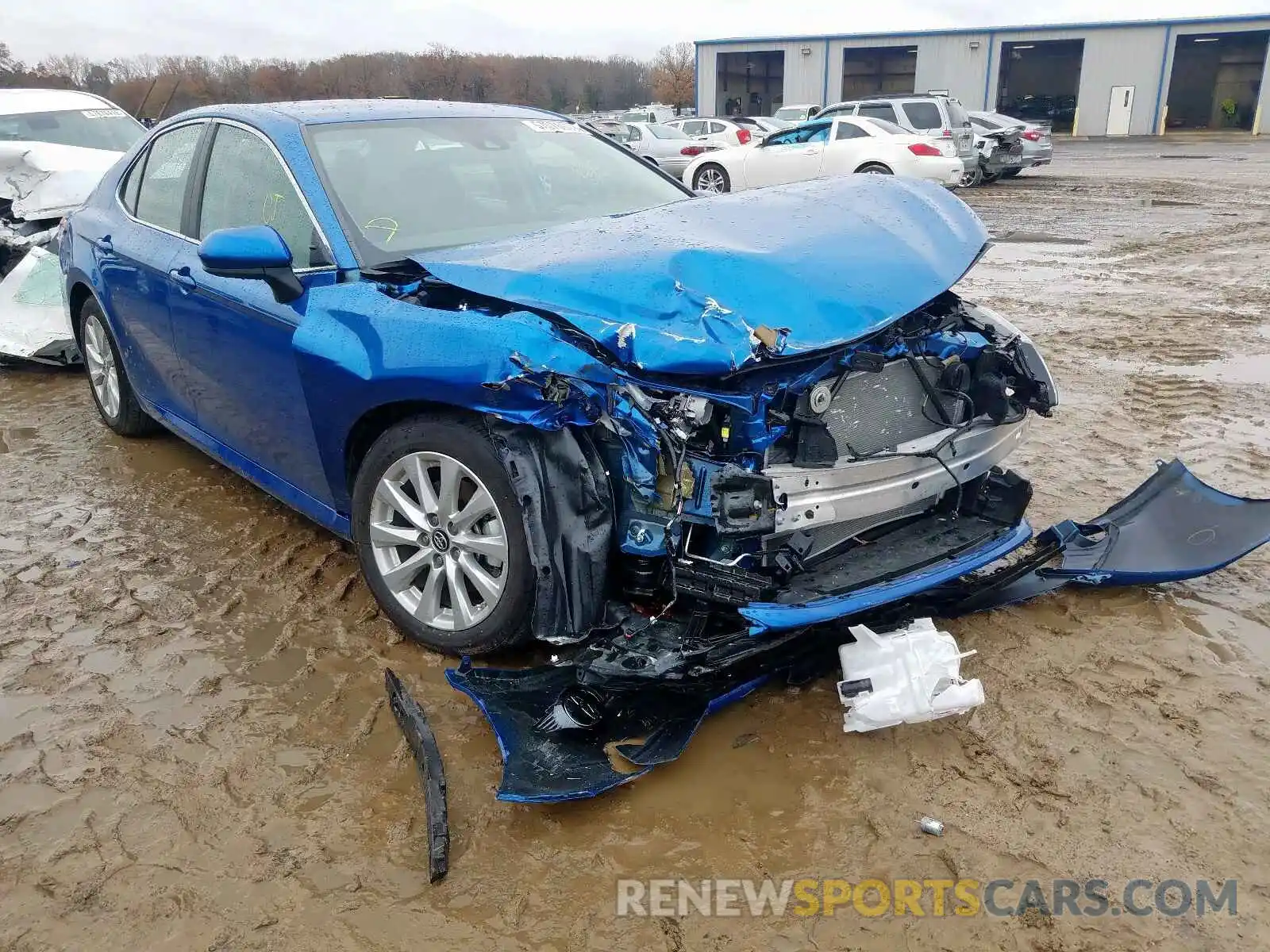 1 Photograph of a damaged car 4T1B11HK1KU272744 TOYOTA CAMRY 2019