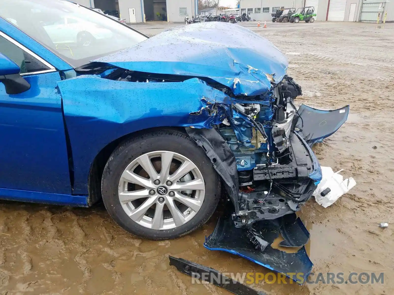 9 Photograph of a damaged car 4T1B11HK1KU272744 TOYOTA CAMRY 2019