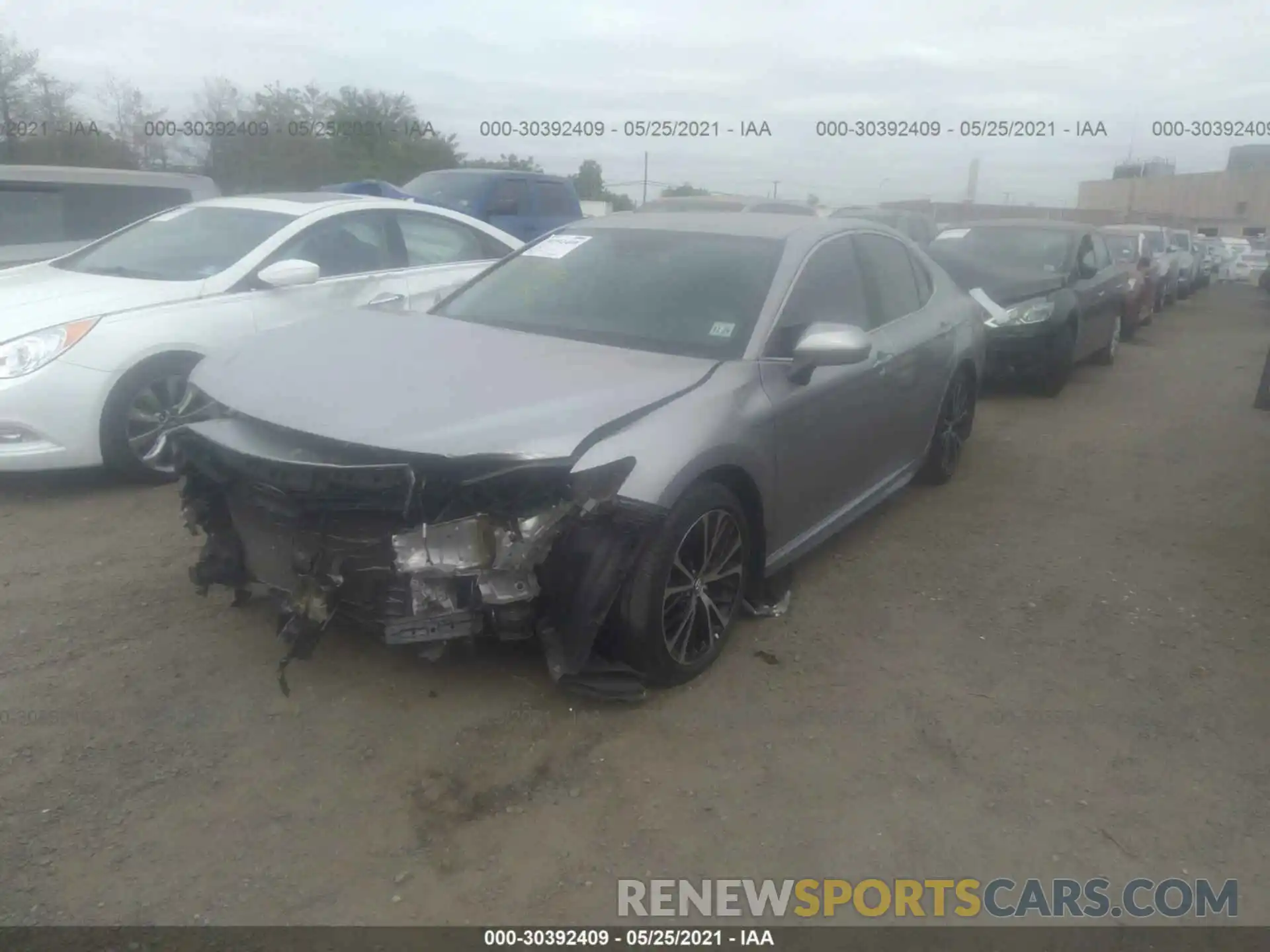 2 Photograph of a damaged car 4T1B11HK1KU274493 TOYOTA CAMRY 2019