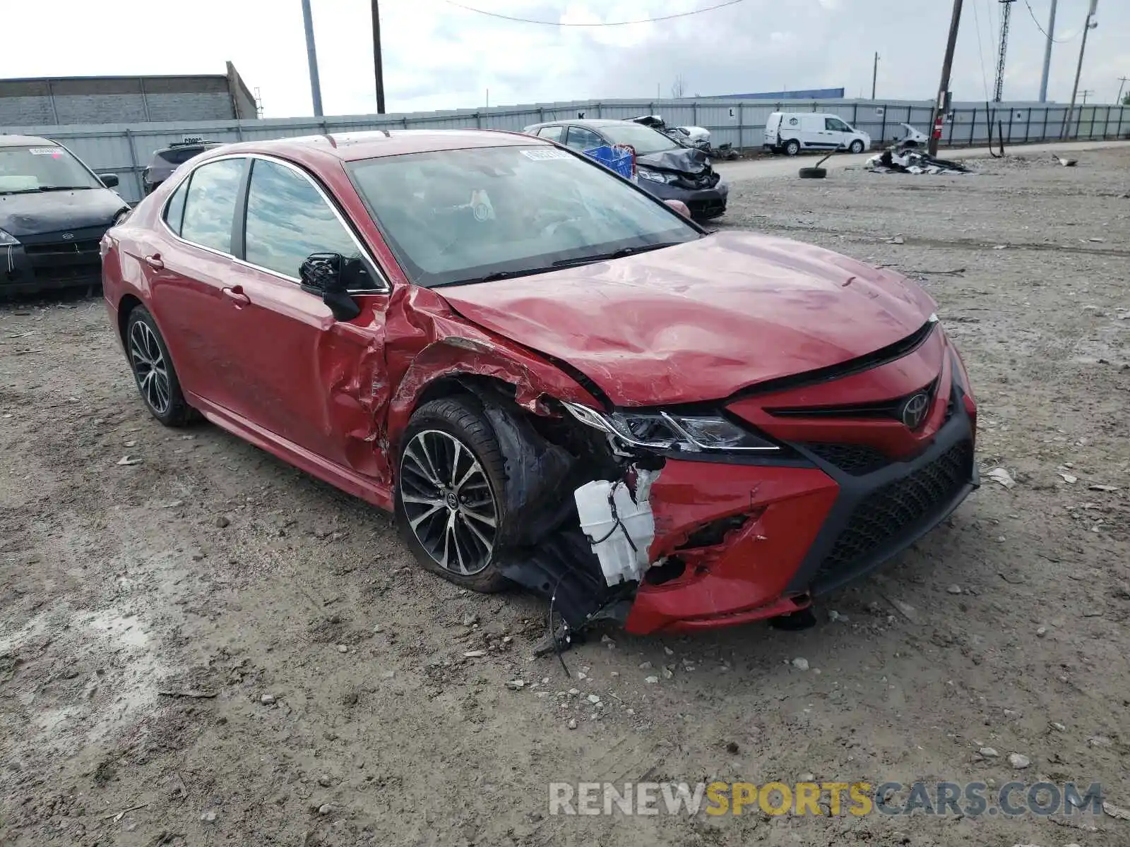 1 Photograph of a damaged car 4T1B11HK1KU275708 TOYOTA CAMRY 2019