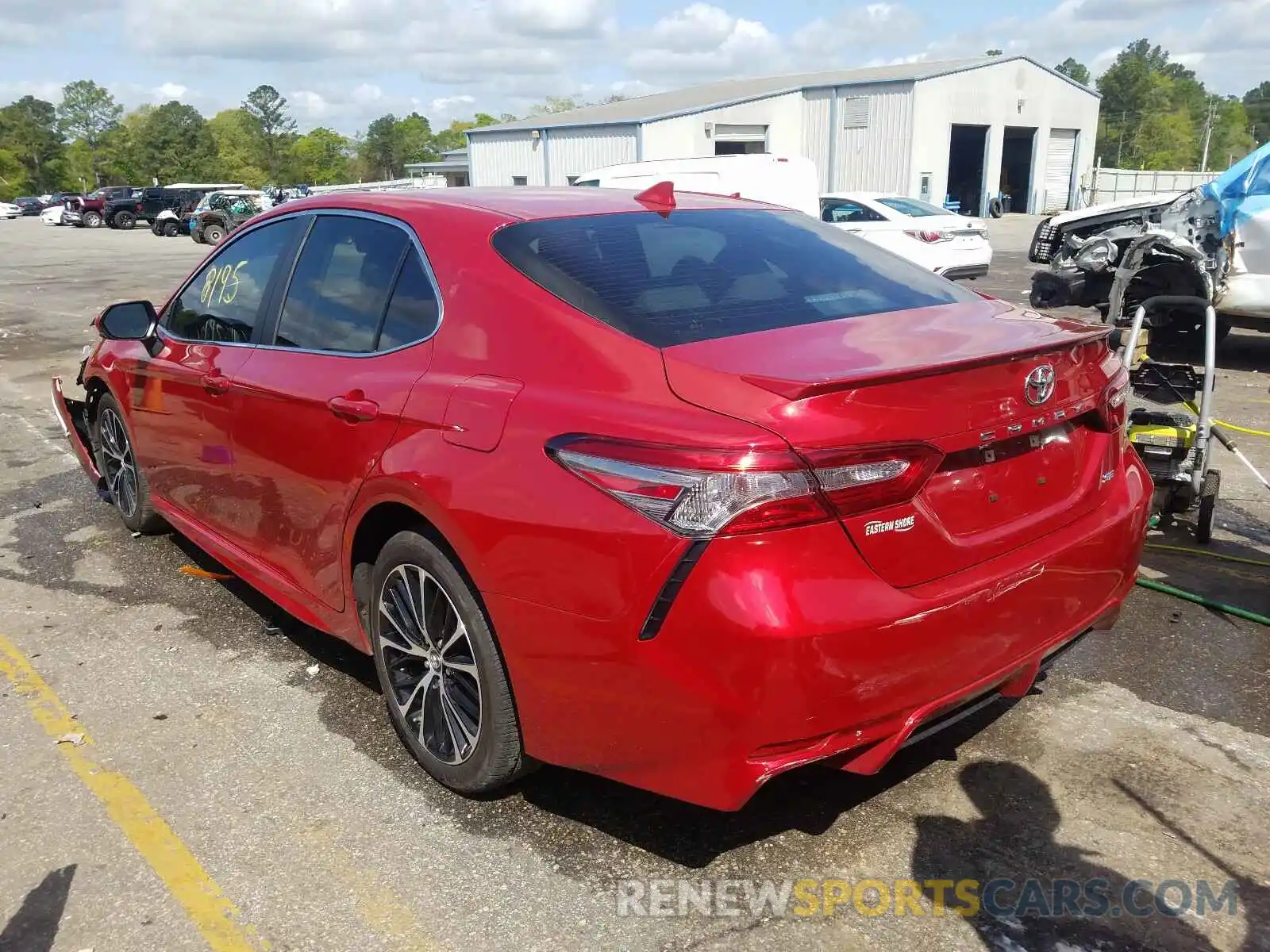 3 Photograph of a damaged car 4T1B11HK1KU275918 TOYOTA CAMRY 2019